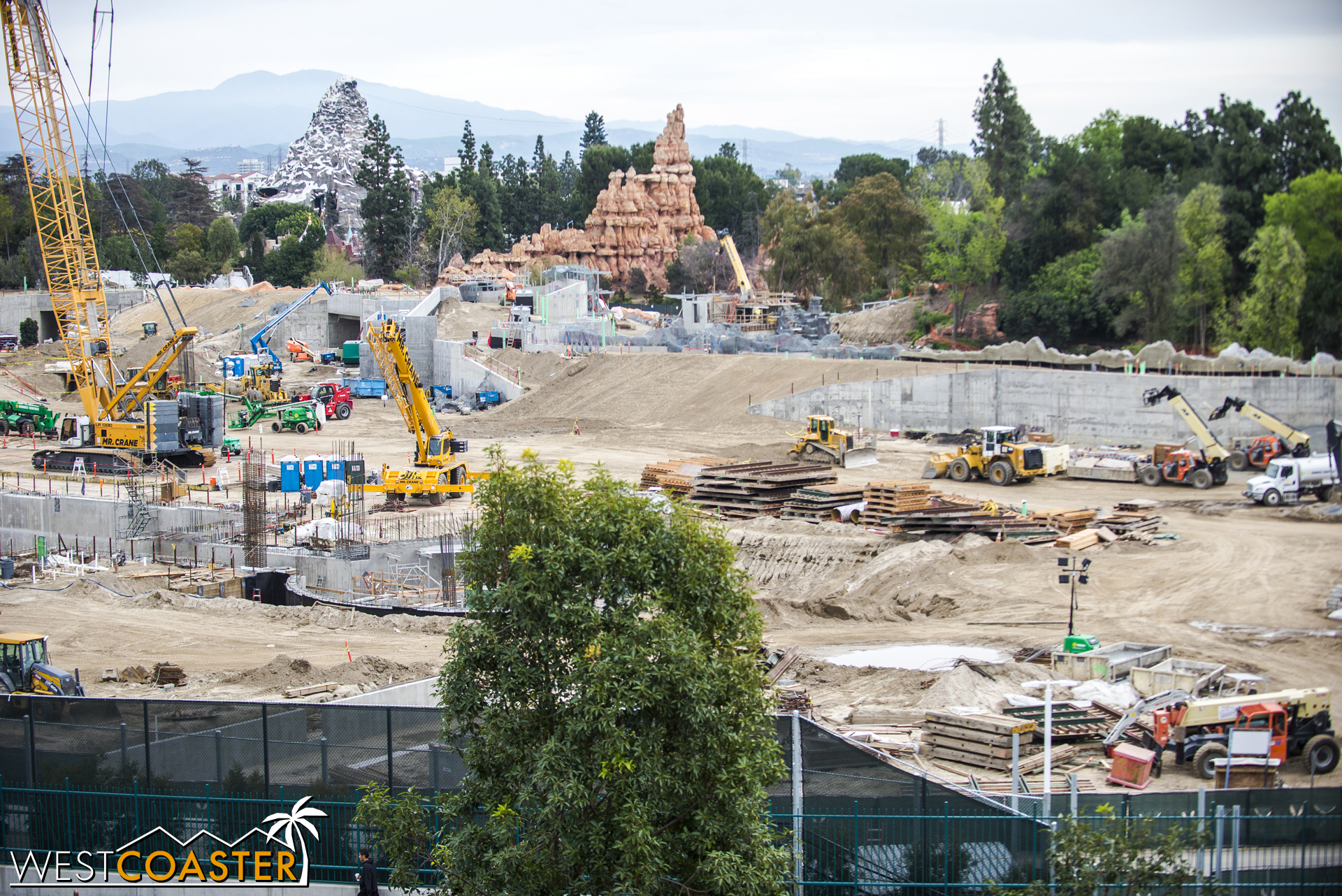  That's the berm separating "Star Wars" Land from the Rivers of America. 