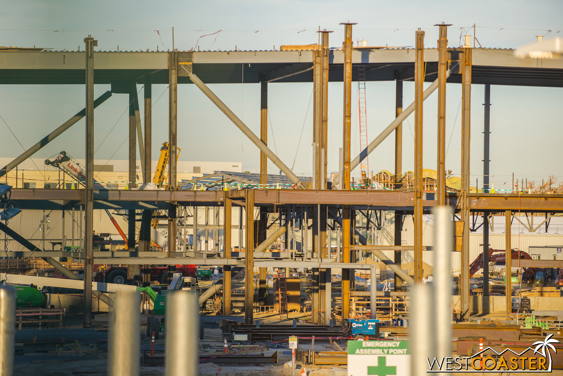 I'm sure steel enthusiasts are positively beaming at these angles.