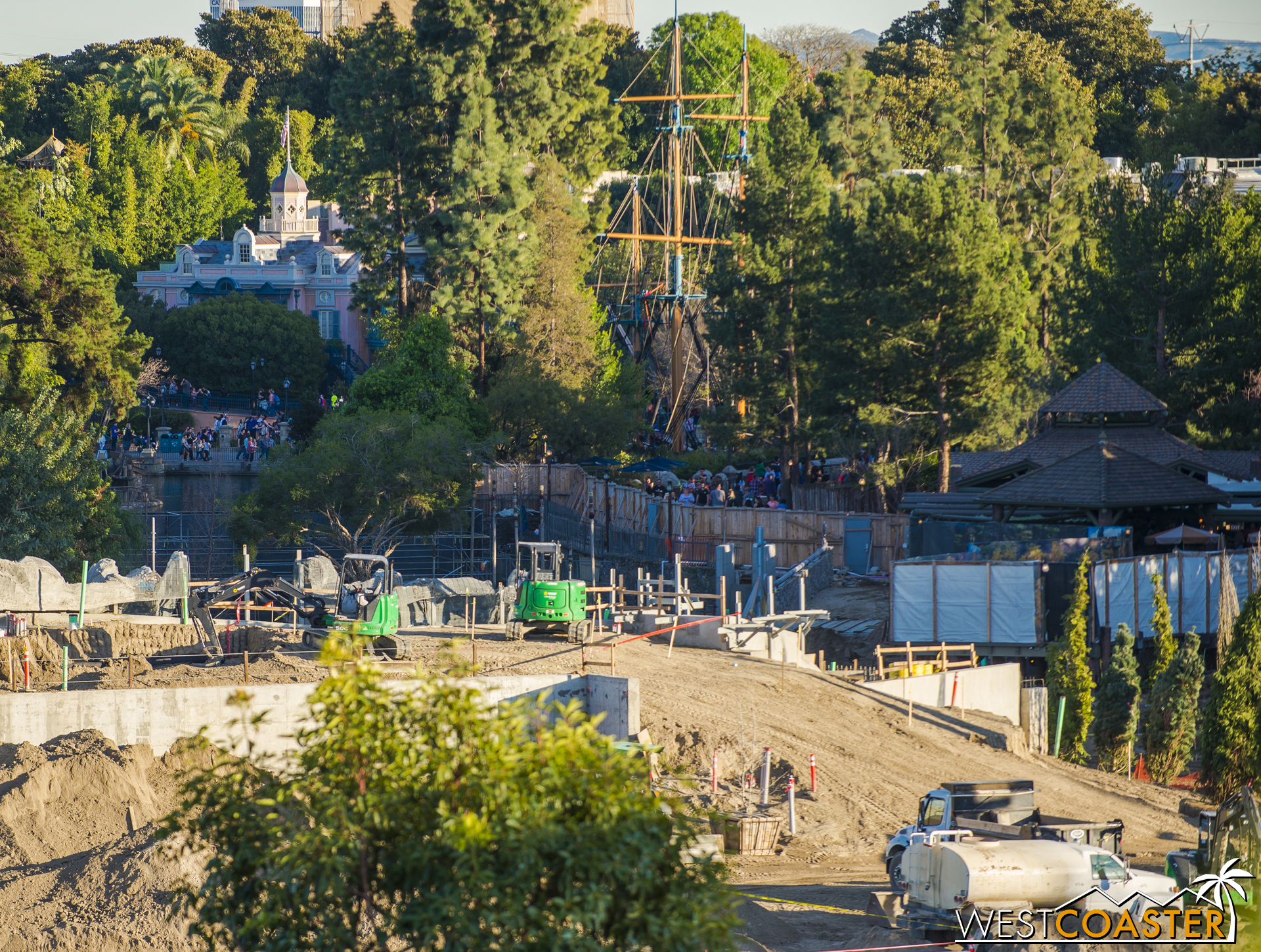  I did a bit of skittering around this part of Critter Country to verify whether or not my wild speculation of how Critter Country will access "Star Wars" Land was accurate. 