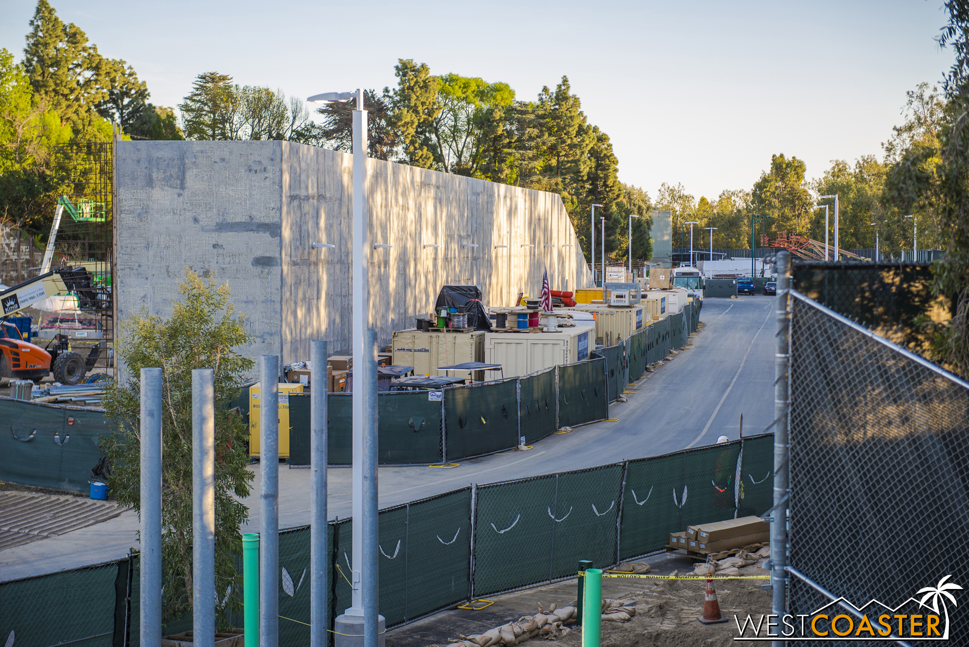  Angling further down from what I bothered to photograph last week reveals that the concrete wall actually slopes down at one end, which is interesting. 