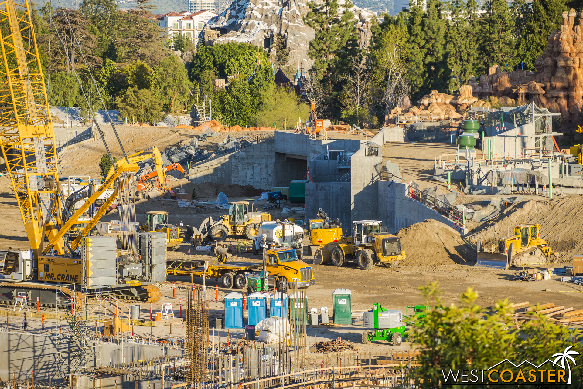  Construction continues on the couple of buildings they seem to be constructing on the high point too. &nbsp; 