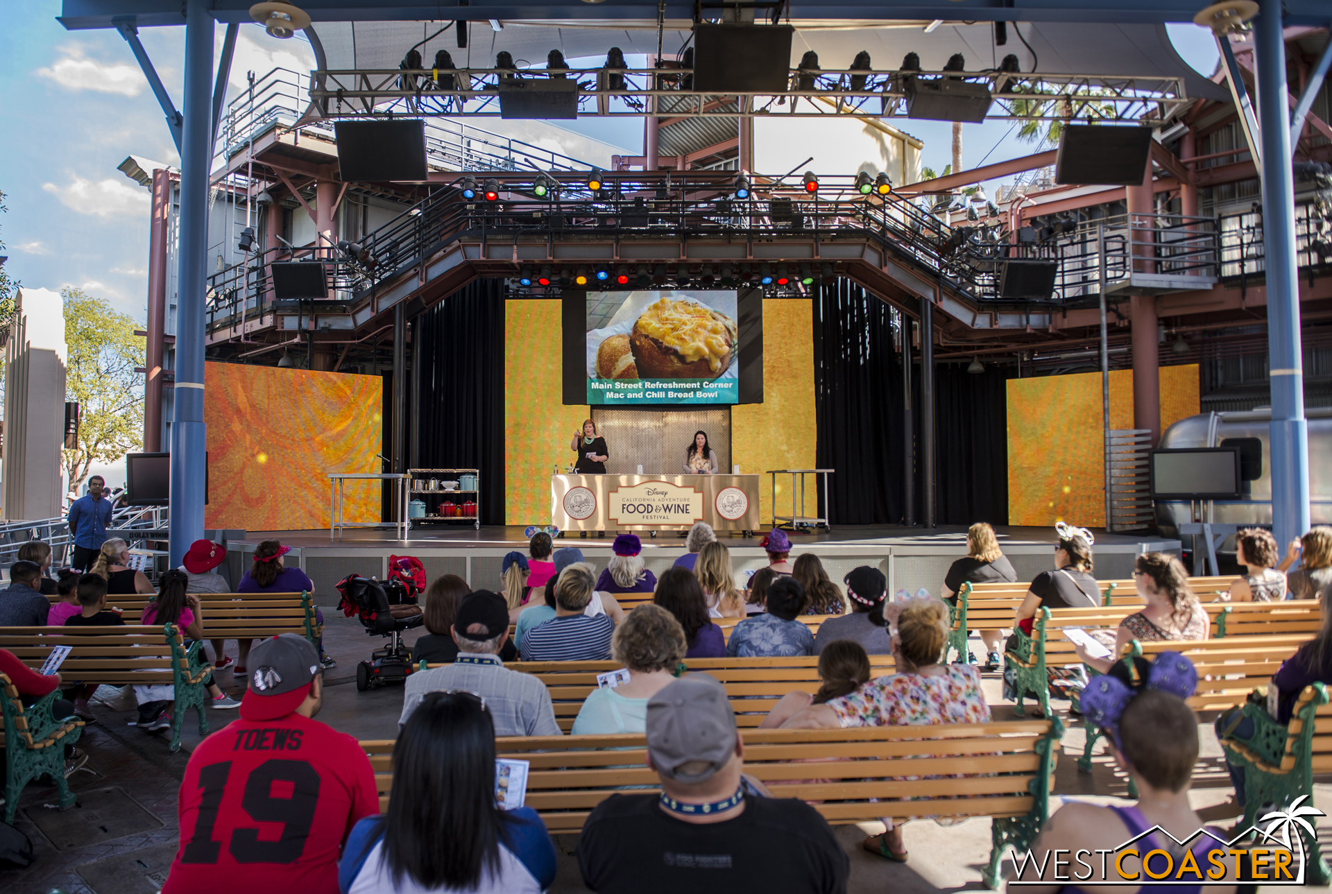  Over in Hollywood Land, I caught AJ and Heather talking about dishes around the Resort you can't find on any menu. 