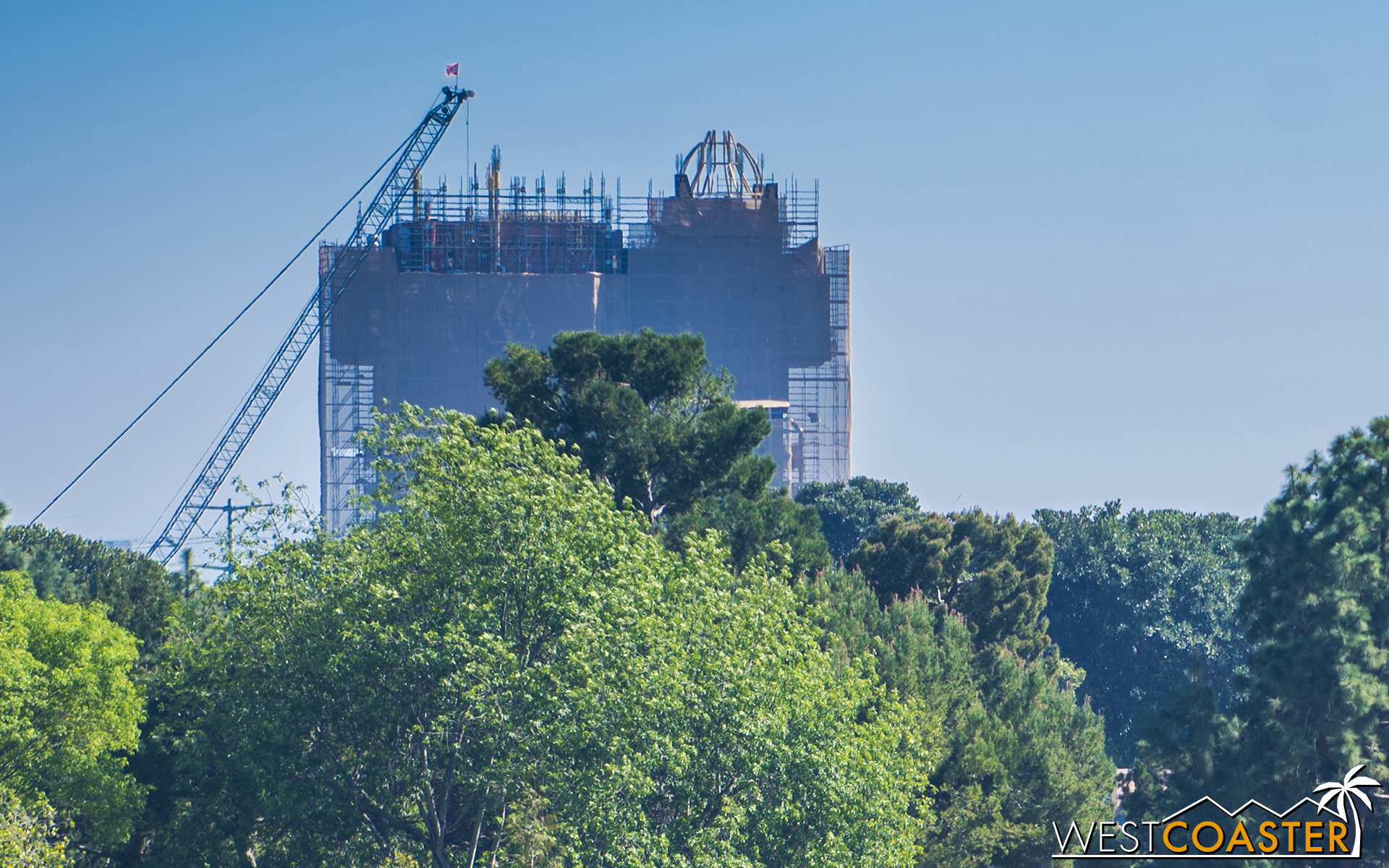The under refurbishment NOT-Tower of Terror has been an ever looming presence during its makeover, but its exterior changes are starting to take shape.