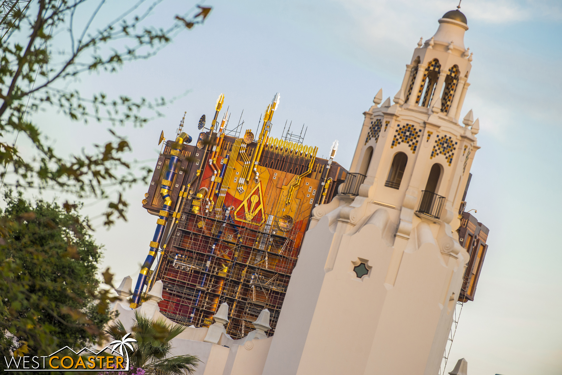  And there's also the approach toward Carthay Circle from Grizzly Peak Airfield. 