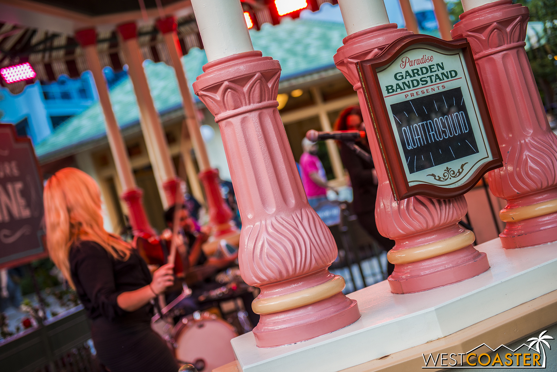  Showtimes occur throughout the afternoon, so guests are never too long of a wait away from the next performance. 