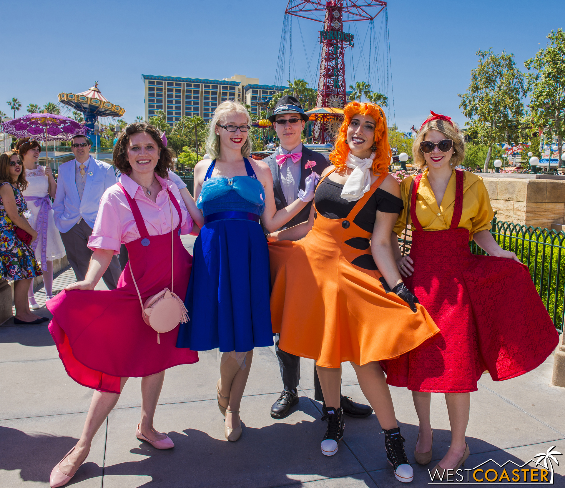  Sometimes, groups get mixed up, like this Winnie the Pooh trio (Piglet on the left, Tigger and Winnie as the two on the right) joined by guests. 