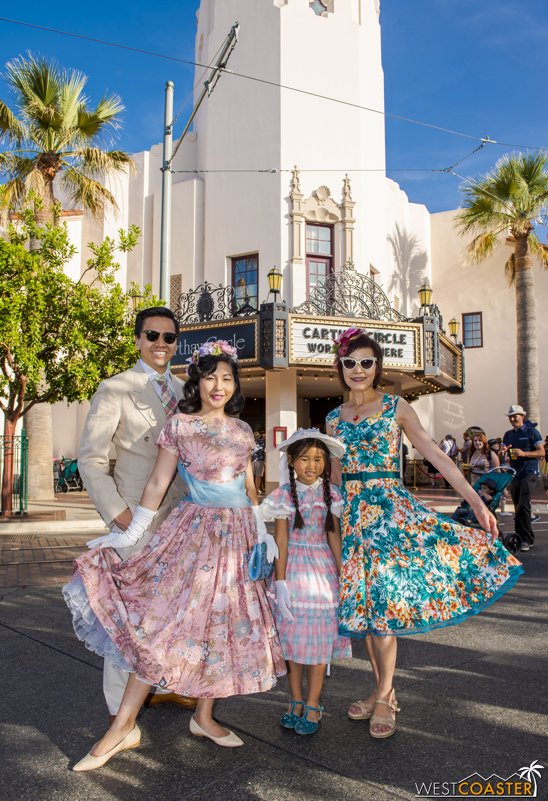  And it's super adorable when Dapper Day is an entire family affair, with multiple generations getting into the act. 
