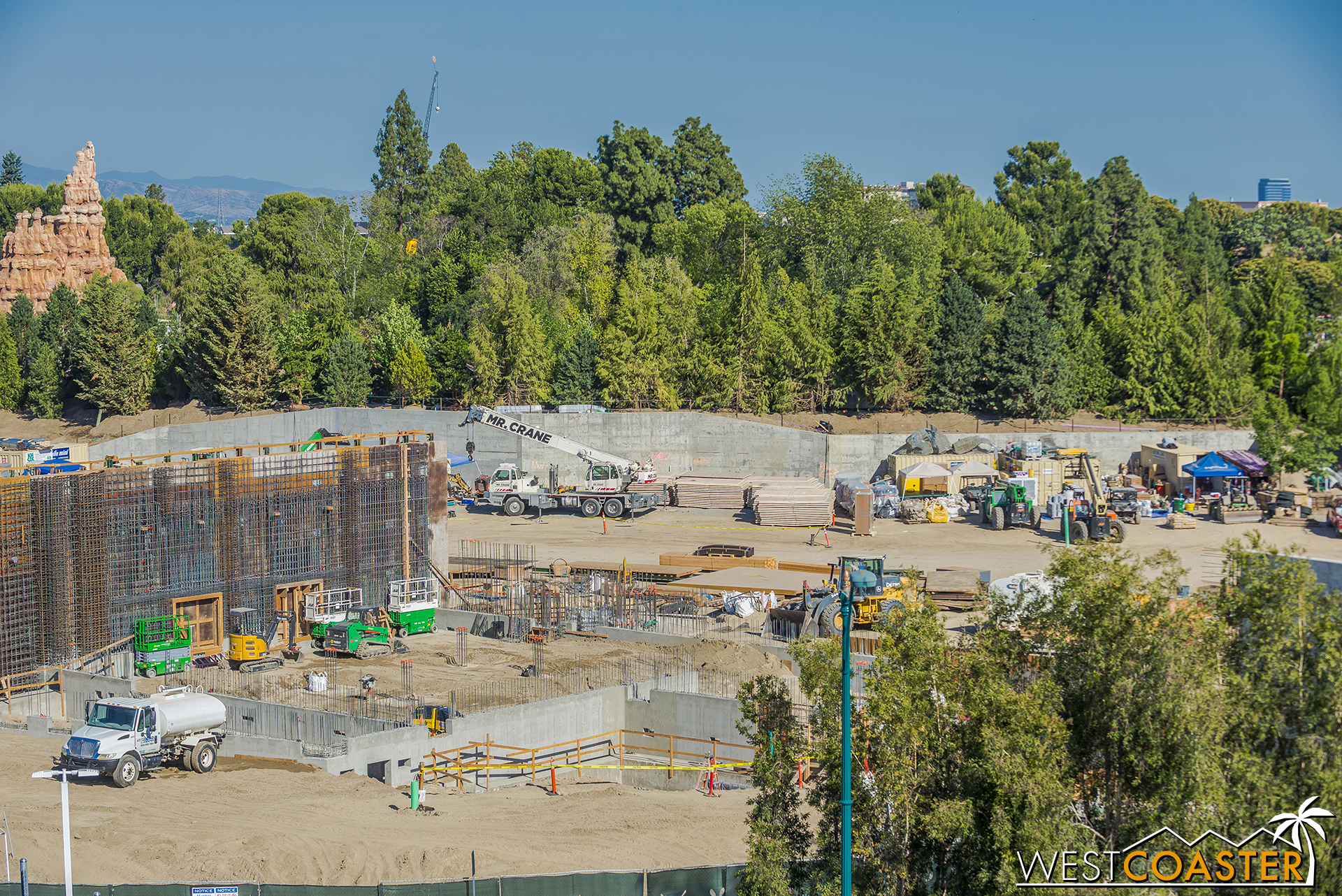  Most of the work seems to be focused on the buildings at the moment. 