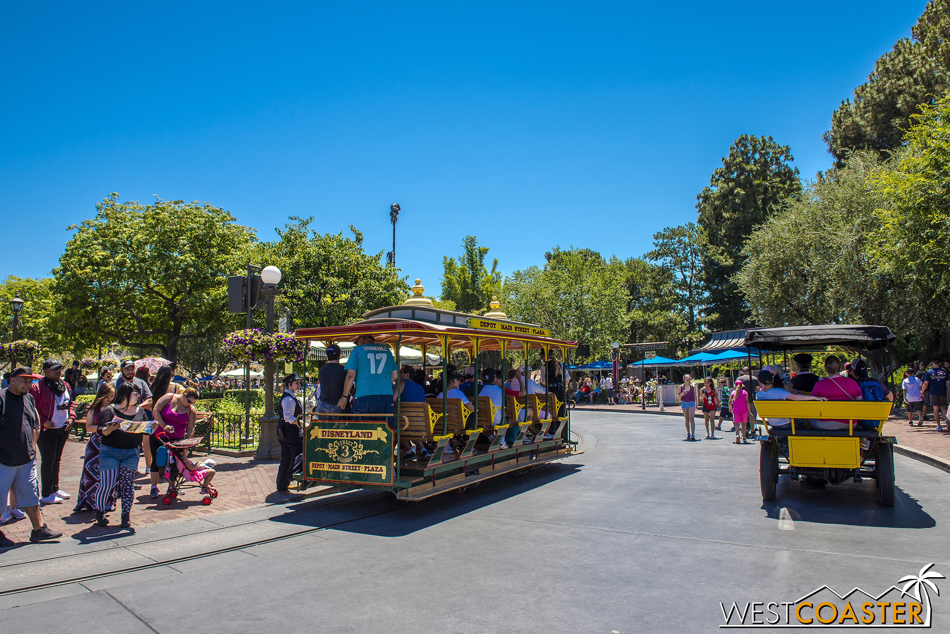  Crowds were light enough at noon and afternoon that they could still run the Main Street Vehicles and Streetcars. 