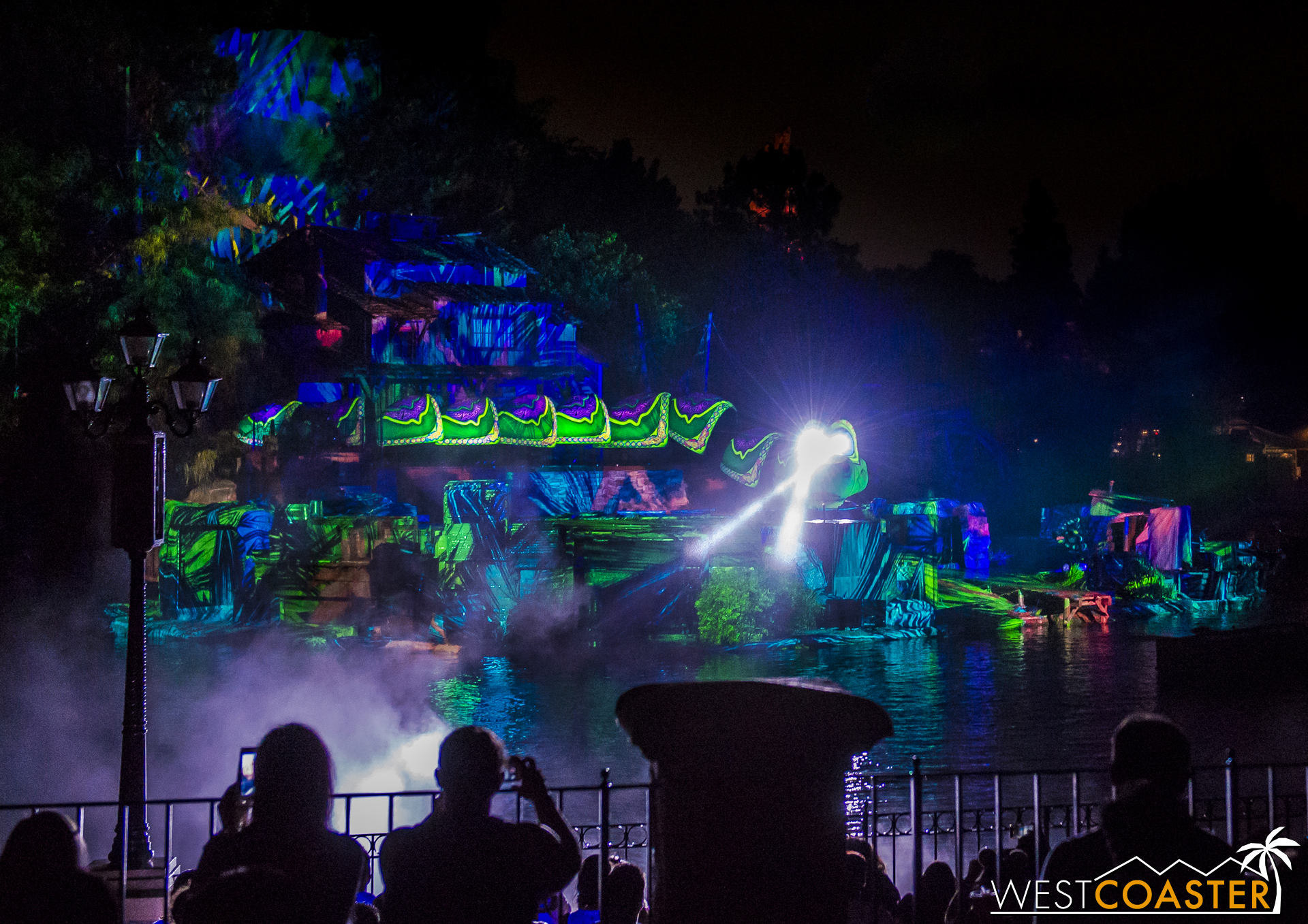  The projections onto Tom Sawyer Island are absolutely spectacular, and the new Kaa is luminous and magnificent. 