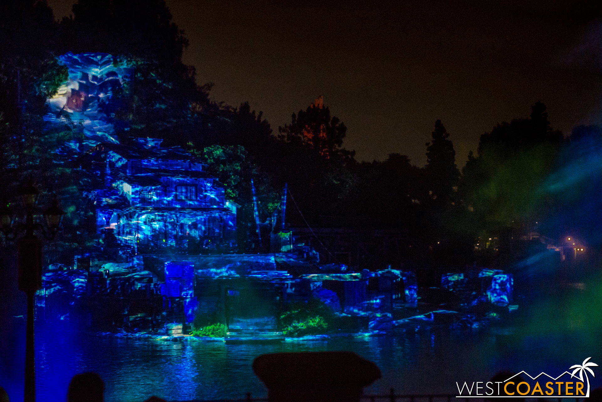  Visually, the  Pirates  sequence is also spectacular, with vivid projections on the stage and quite the flurry of activity on the boat. 