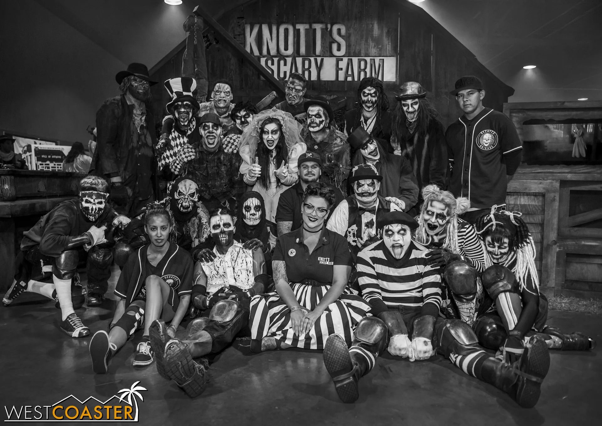 The Decayed Brigade slider group, gathered with some of their Knott's Scary Farm friends for a photo.