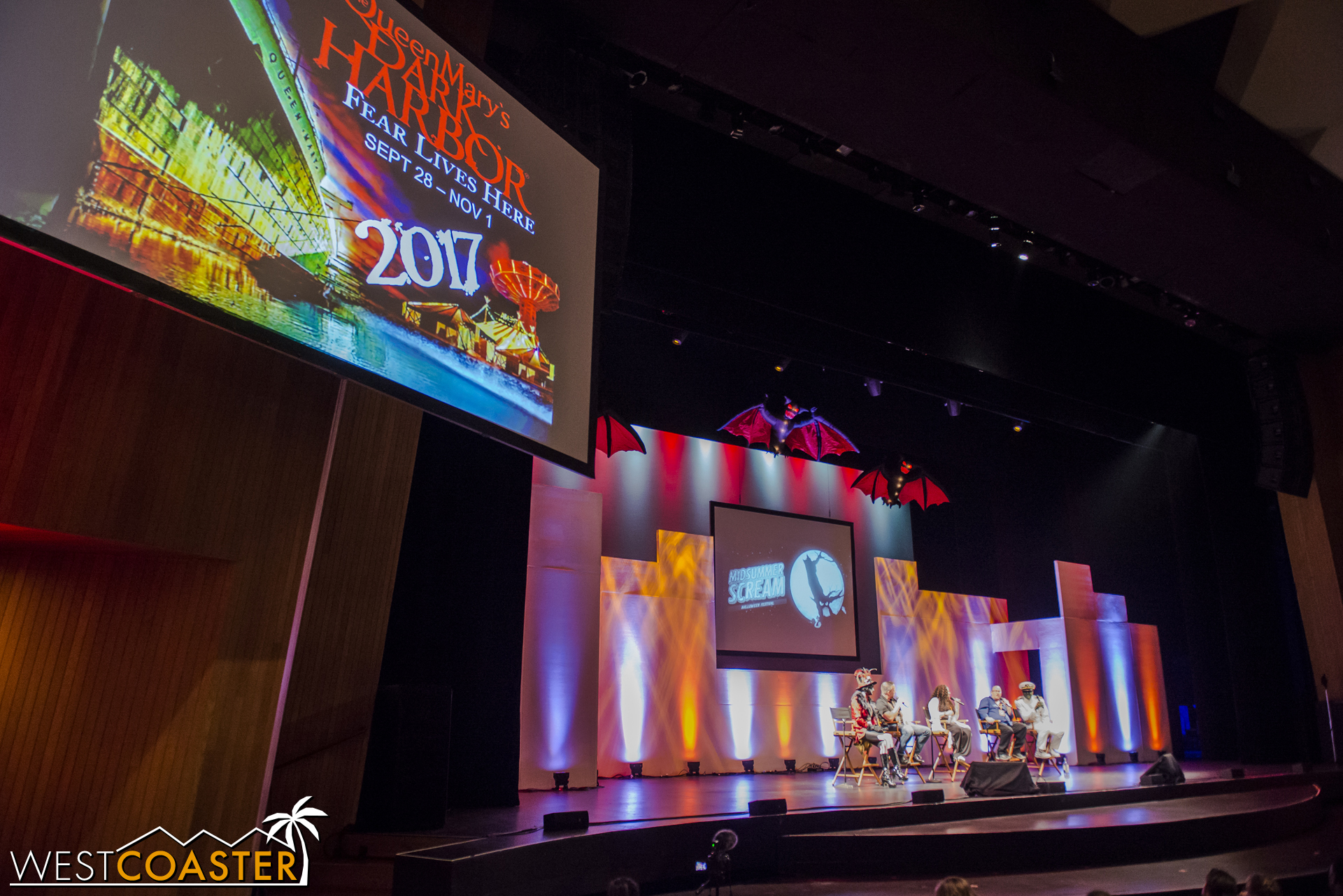 Dark Harbor held the headline panel spot for Saturday.