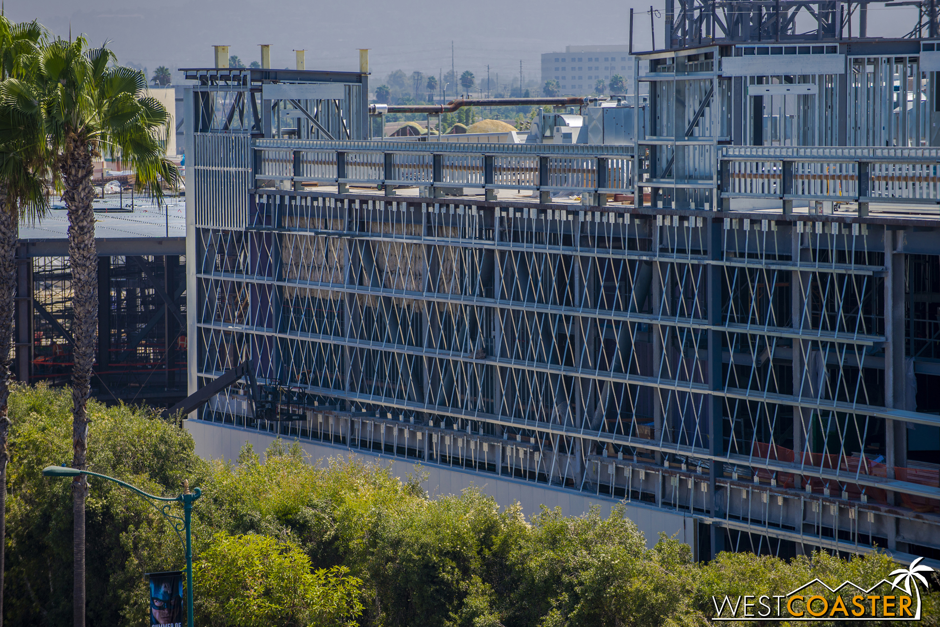  Actually, panels have gone up on the Rivers of America side too, so the process had already begun a couple weeks ago at least. 