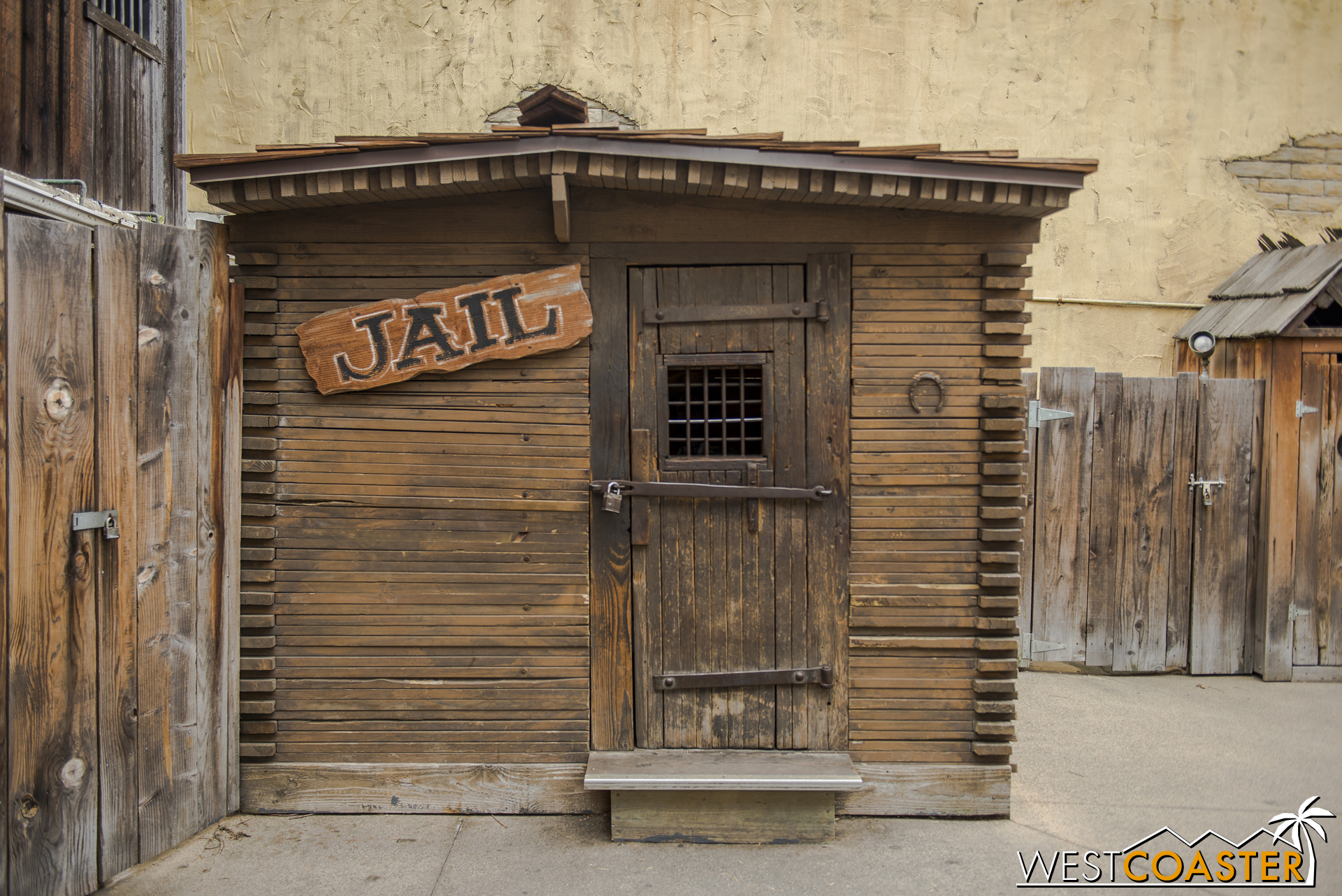  The Calico Jail is located behind Goldie's Place. 