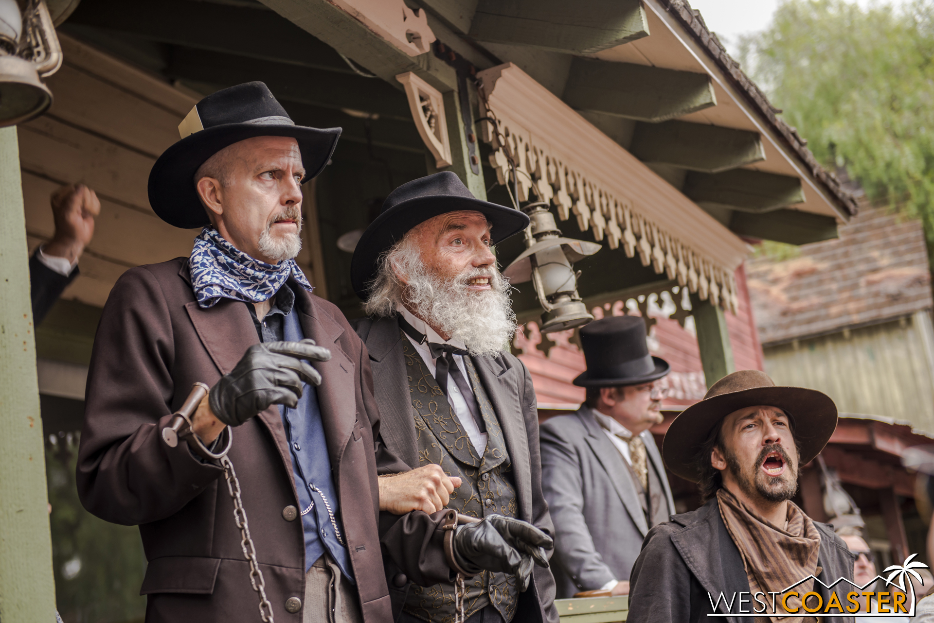  Judge Roy Bean is eager to lock up Ox and calls onto the crowd to judge Mayfield's guilt. 