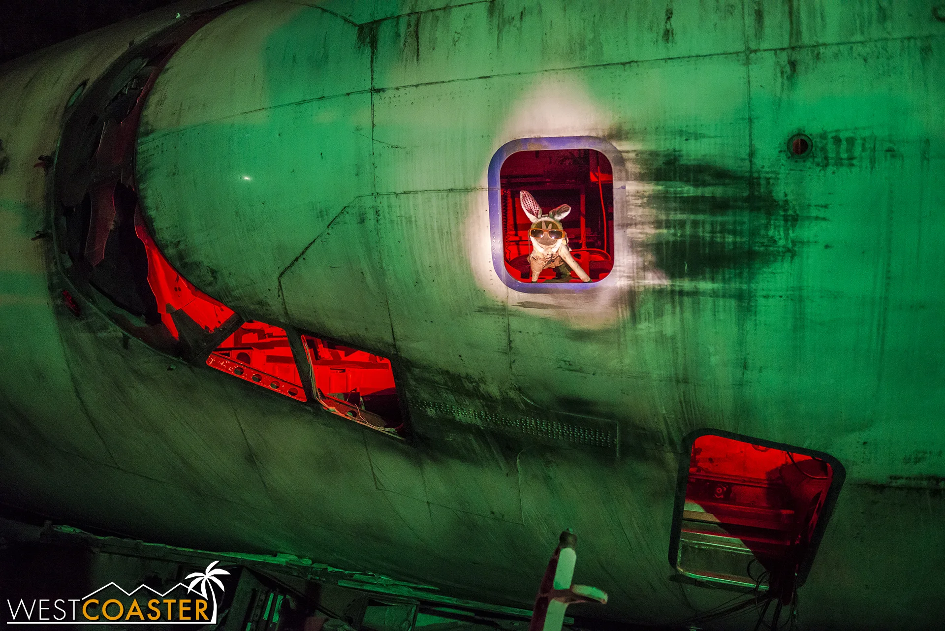 Of course, you can't have Horror Nights without our favorite frivolous thing, Log Bunny!!
