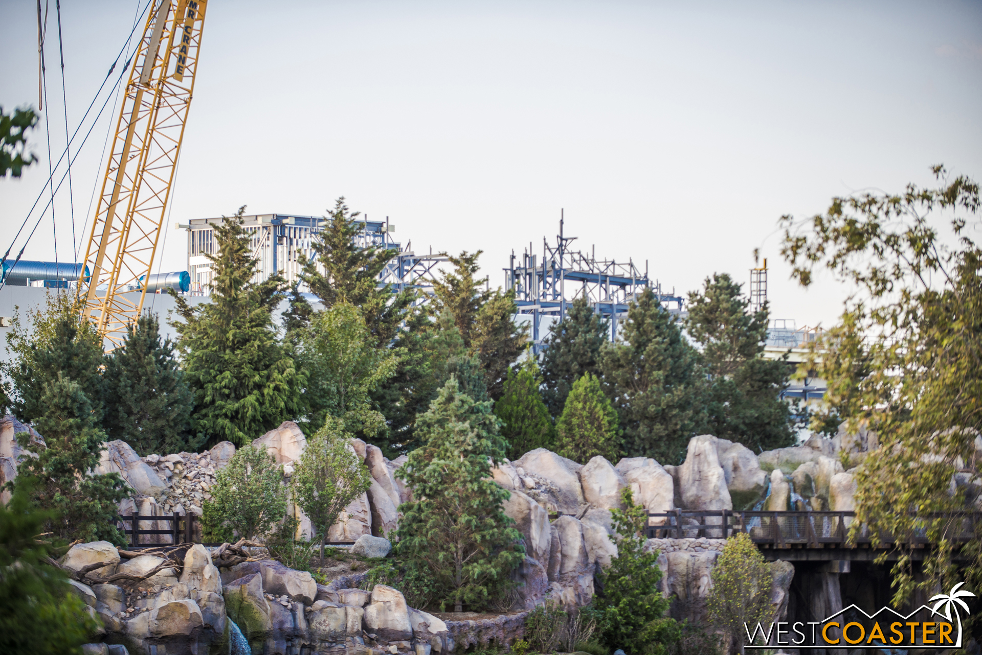  Regardless, you can start to imagine how Star Wars: Galaxy's Edge will fit in here when it's complete. &nbsp;The aesthetic should be pretty natural, and it's certainly exciting to anticipate! 