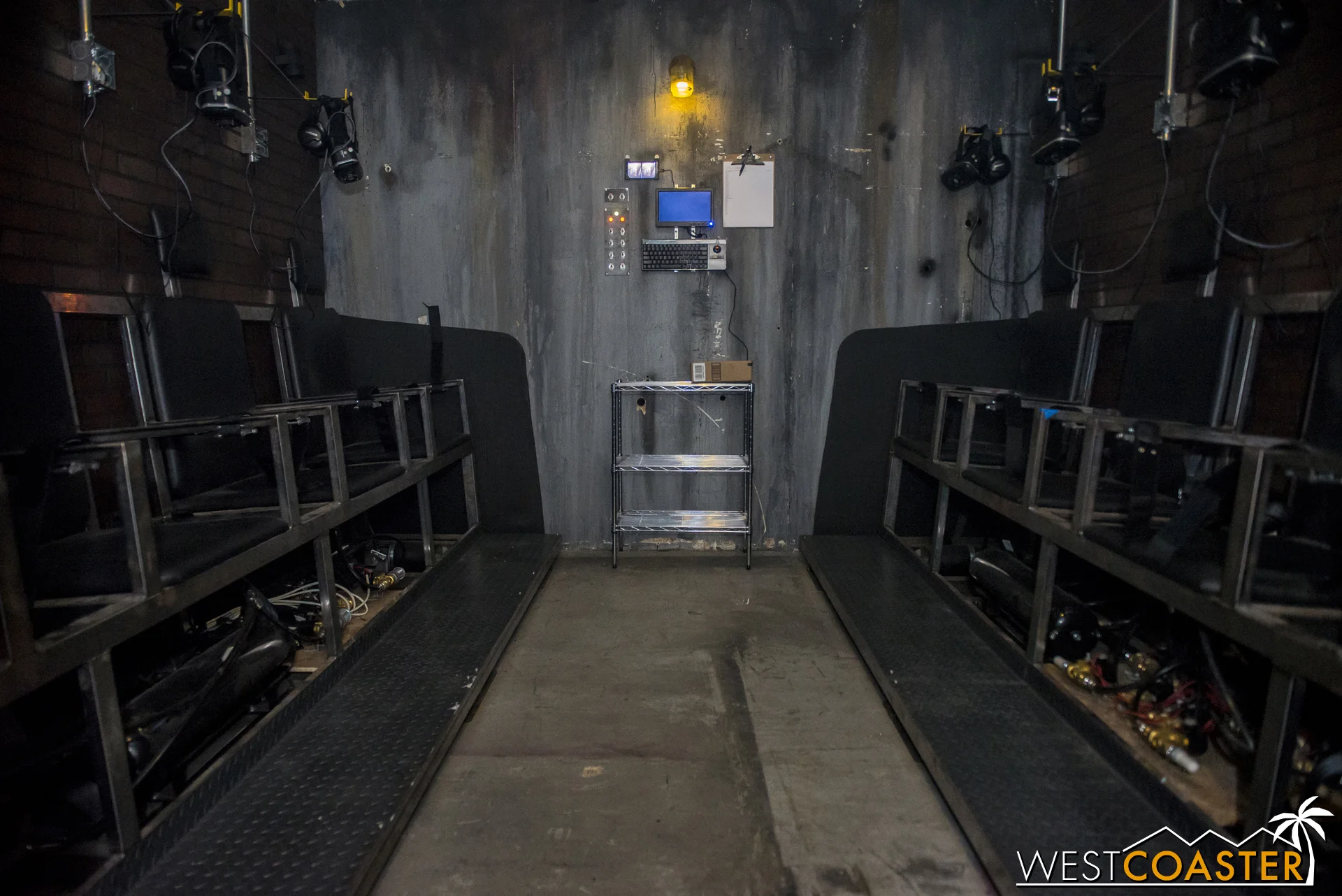 Everything was rigged up and constructed by the people at The 17th Door themselves. Highly impressive!