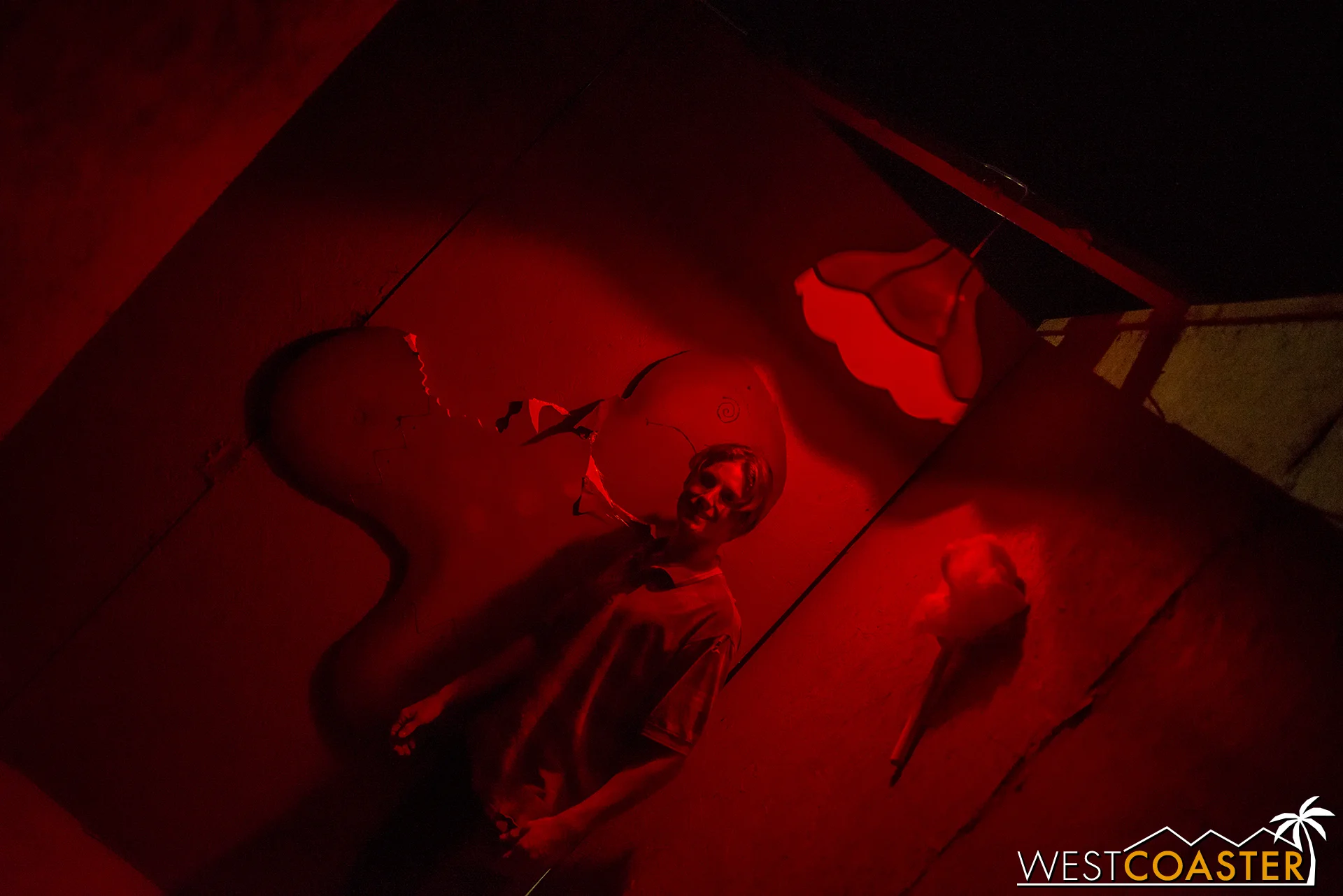 I did kind of love the sad gingerbread man plastered onto the maze wall behind the scare actor.