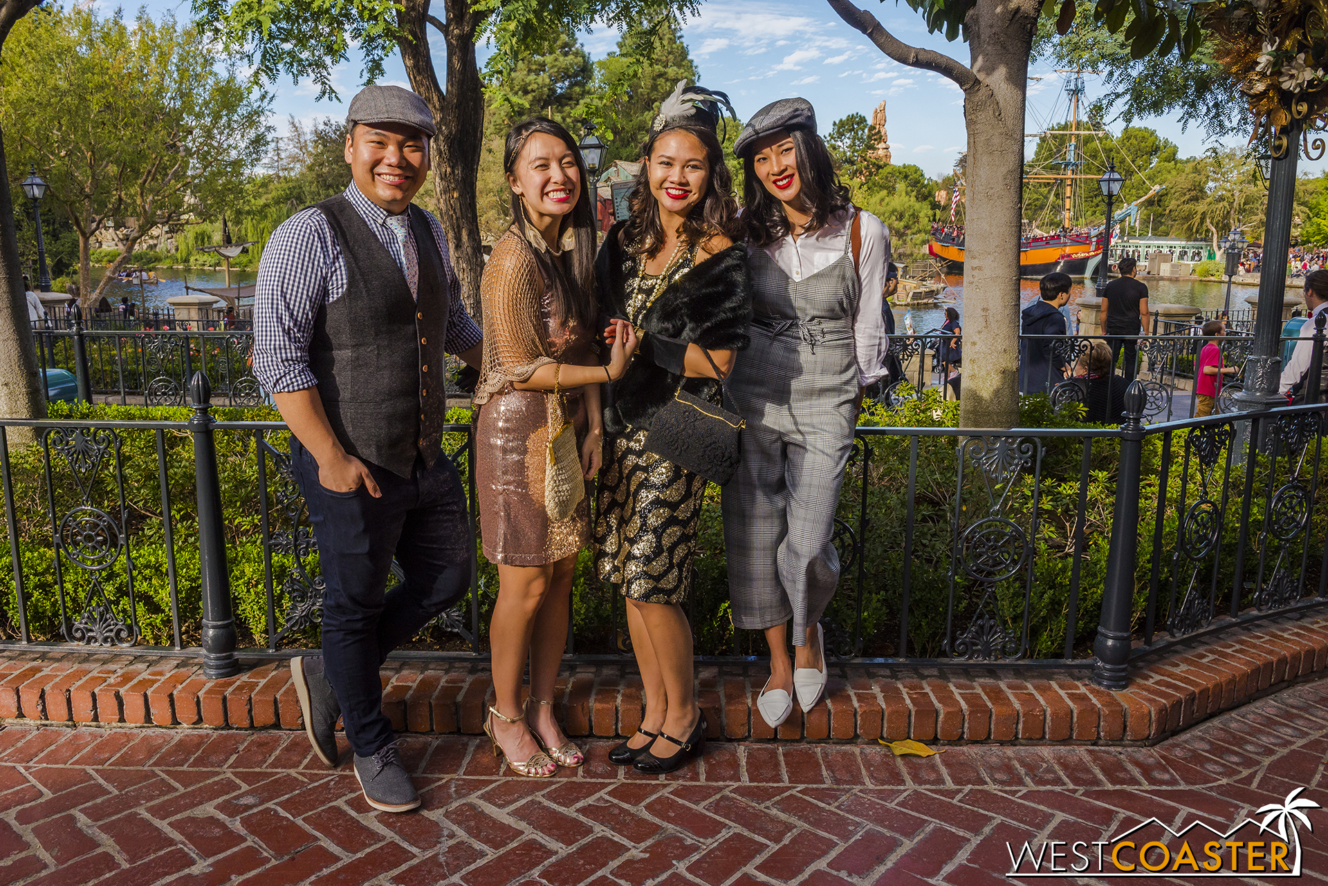  Of course, not all Dapper Day attendees were Disney Bounders.&nbsp; Some chose to dress up more in traditional dapper attire. 