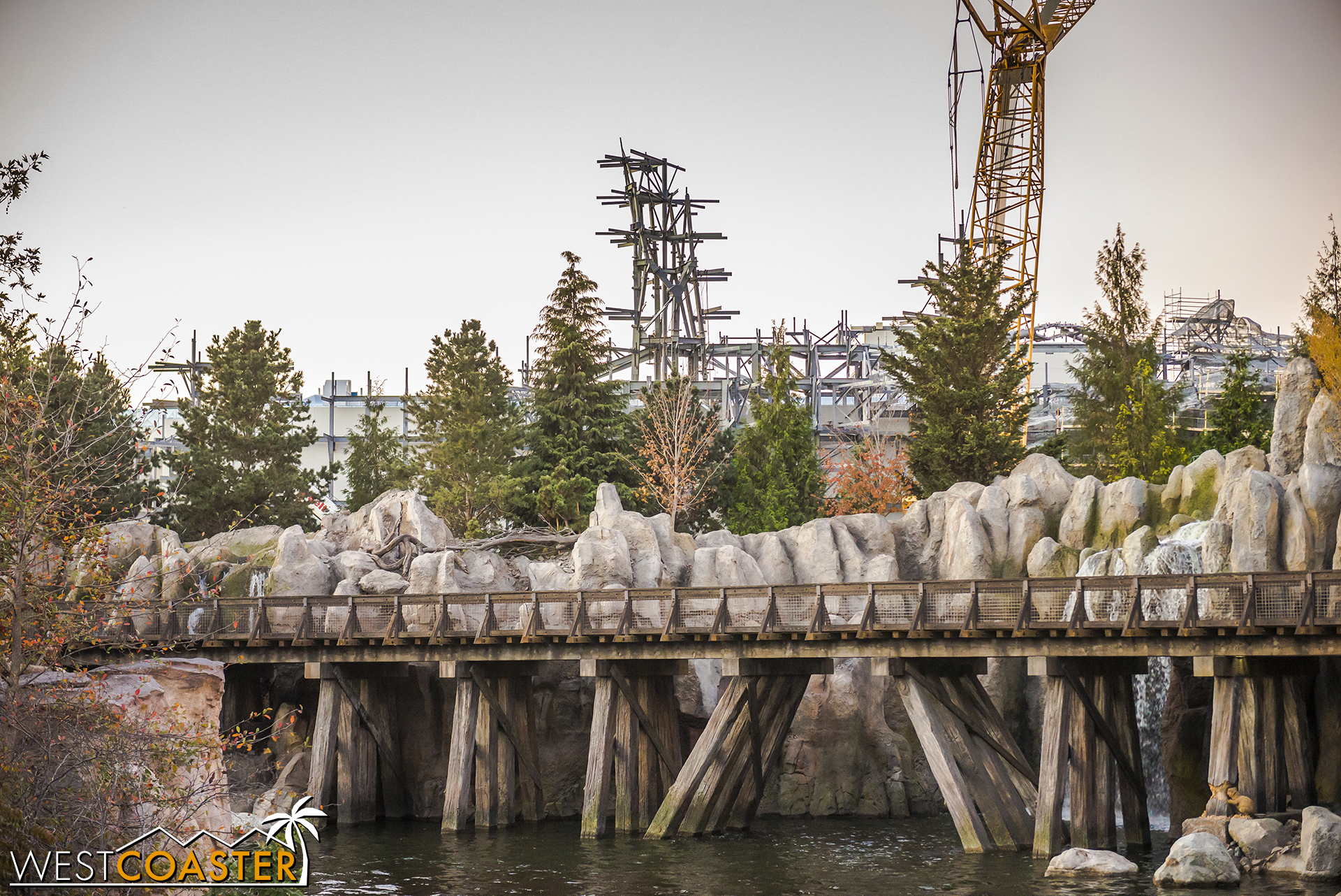  This gives a sense of the forced perspective Star Wars: Galaxy's Edge will provide to the Rivers of America. 