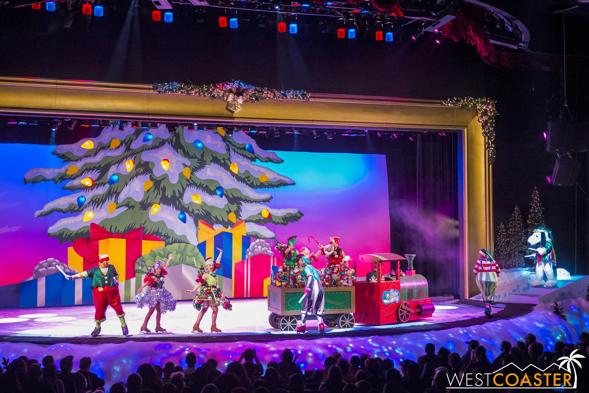 KBF-17_1124-I-SnoopyIceShow-0000b.jpg