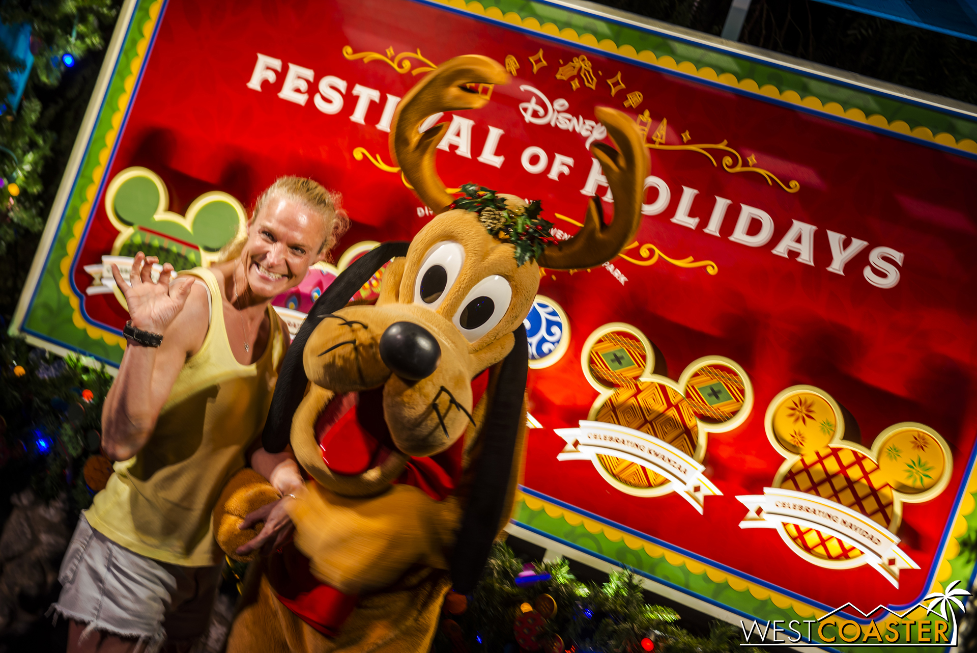  Guests can take pictures with their favorite Disney characters, dressed in holiday garb. 