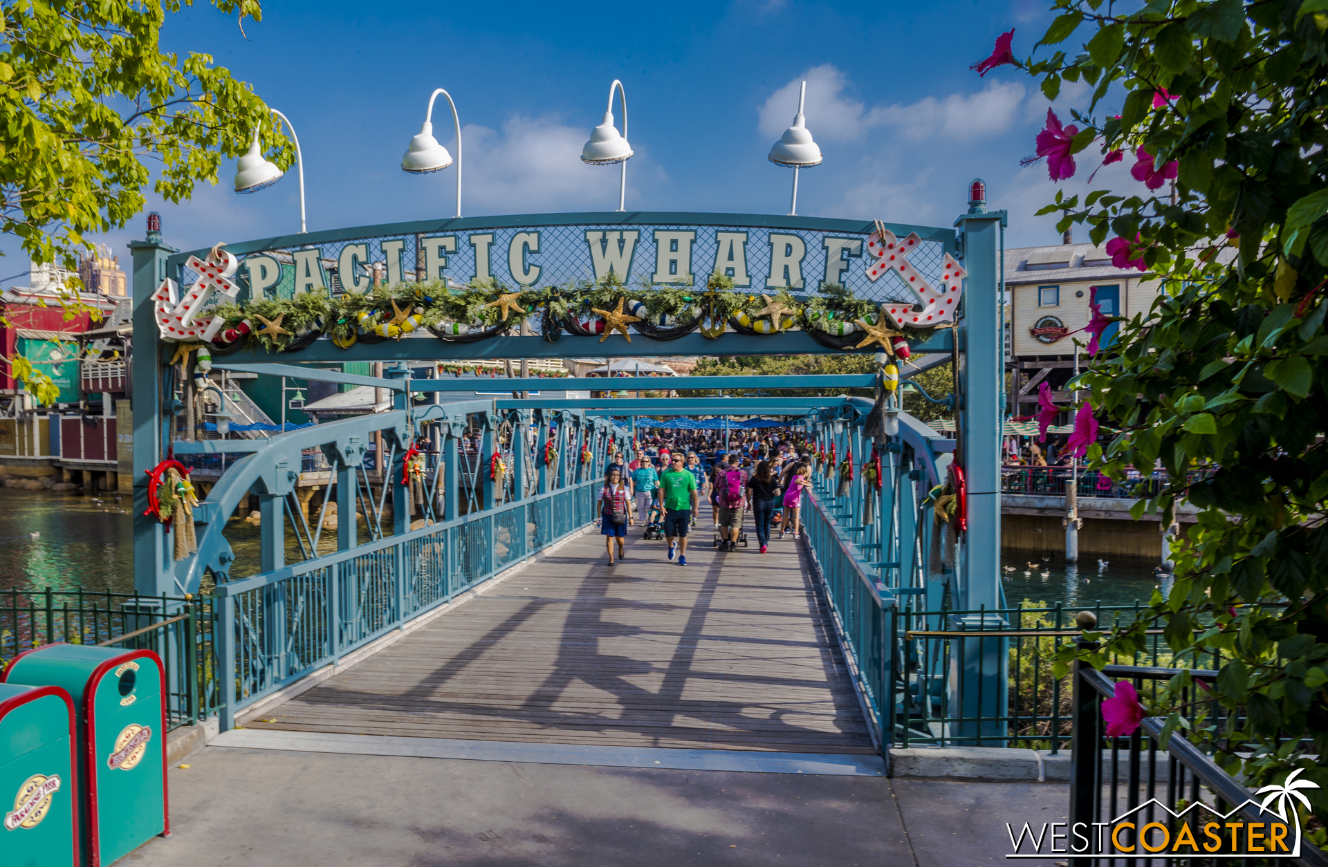  The holidays are nautical at Pacific Wharf! 