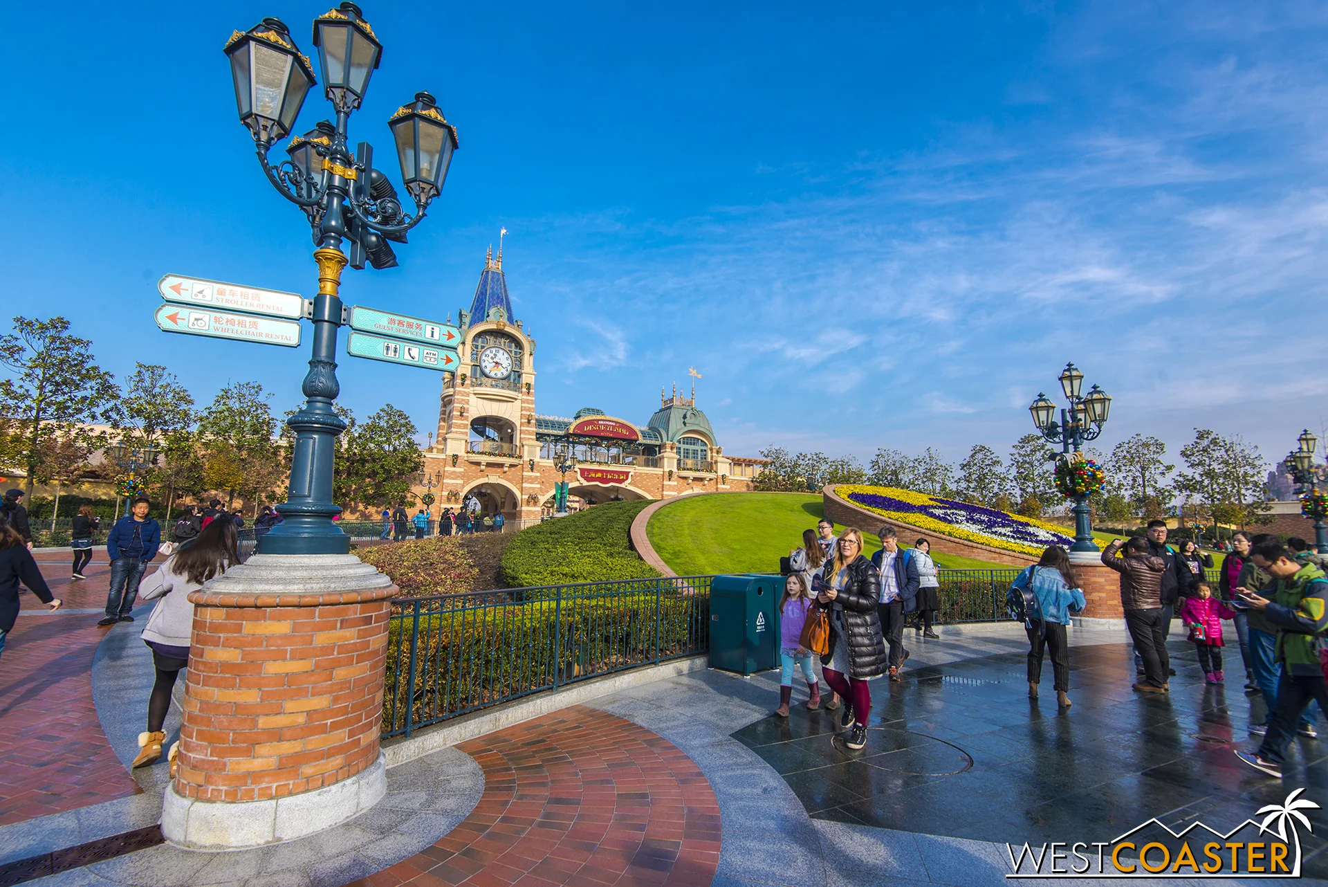 Entering Mickey Avenue just after going through the turnstiles.