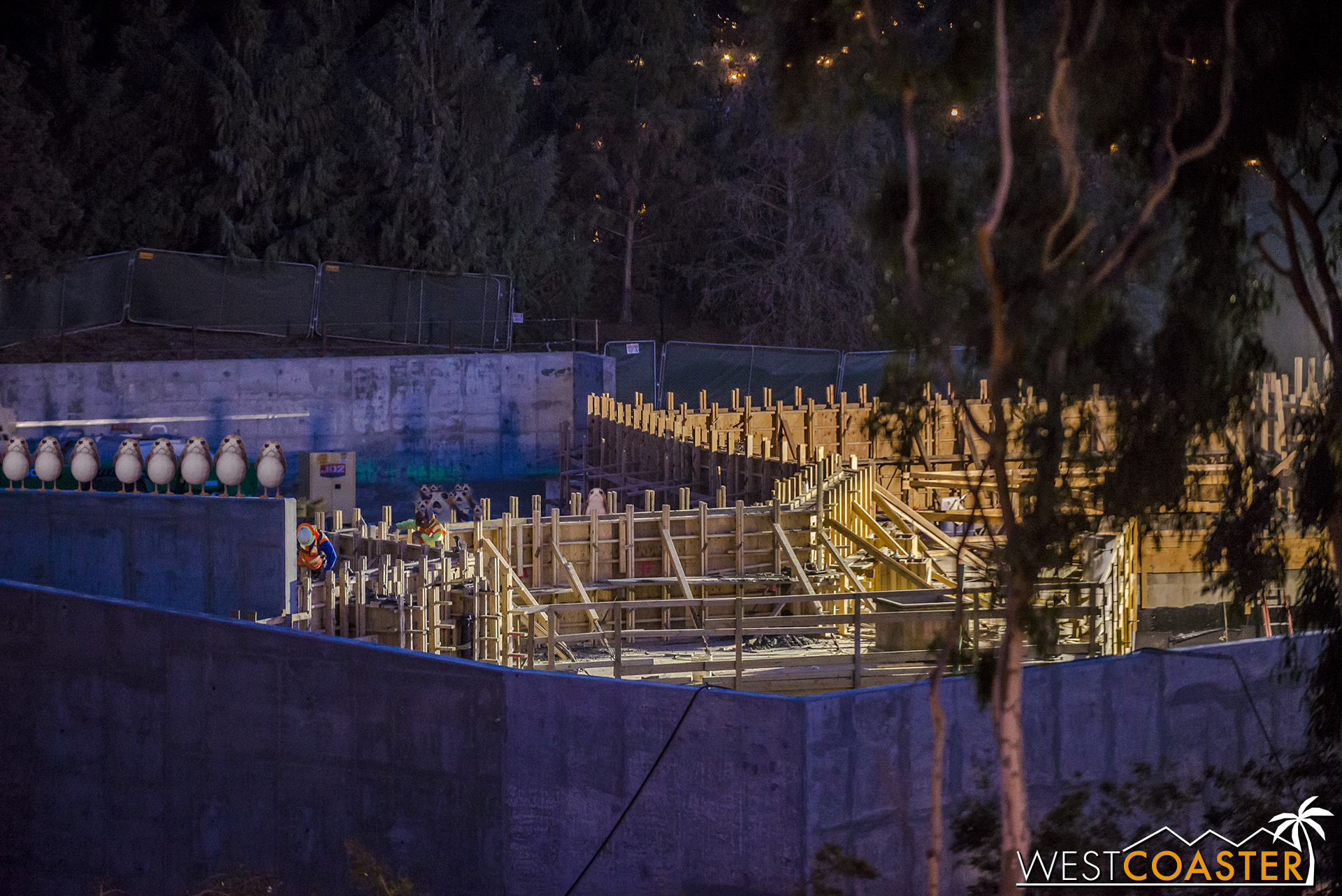  Some more formwork for additional buildings has also gone up, continuing the structure toward Critter Country slowly but surely. 