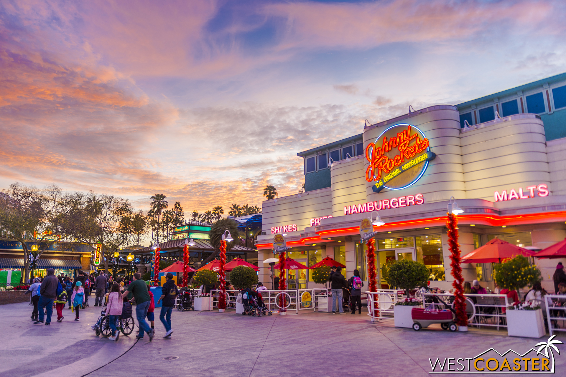  The scene over at Johnny Rockets. 