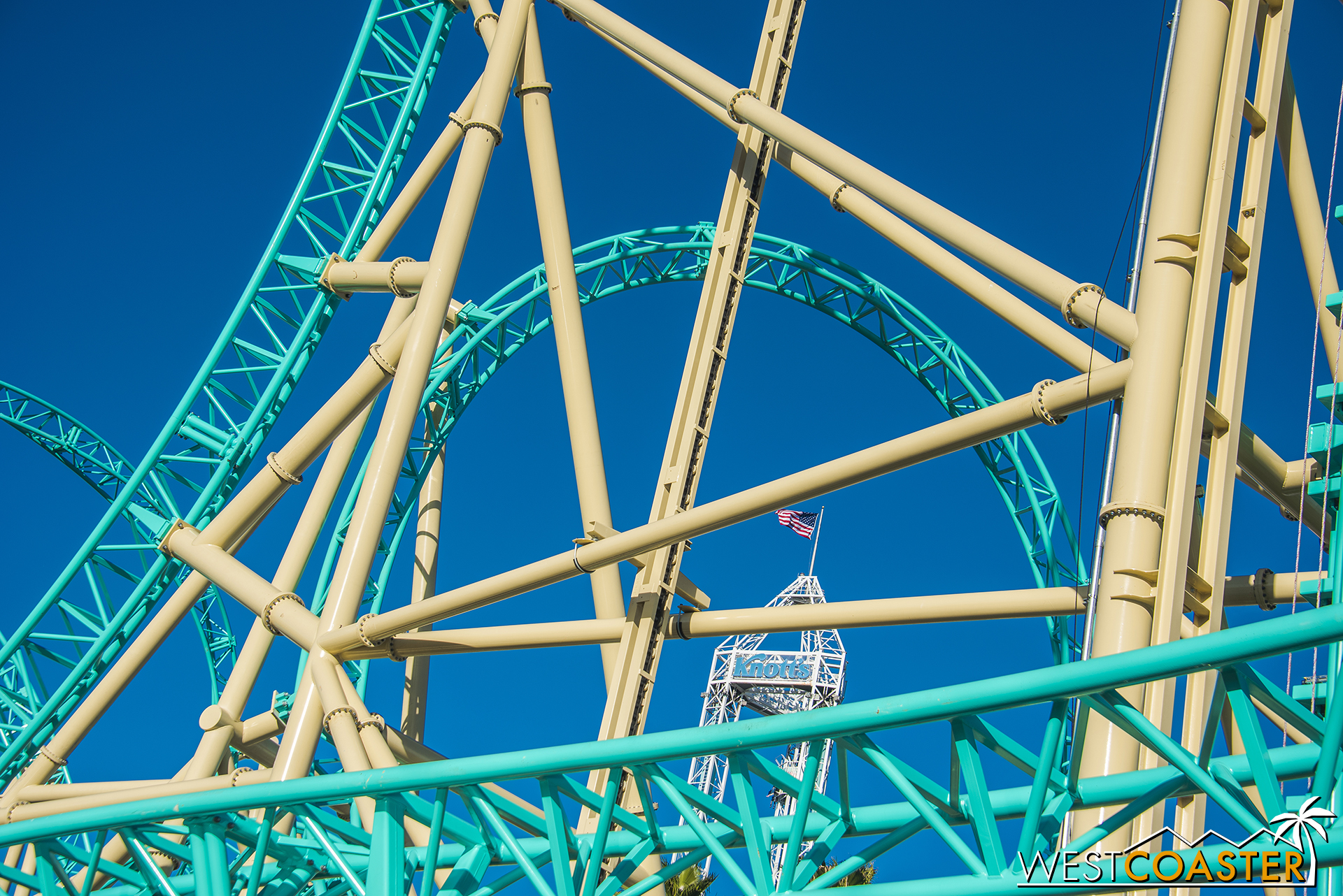  The big, sweeping corkscrew in the middle of the layout. 