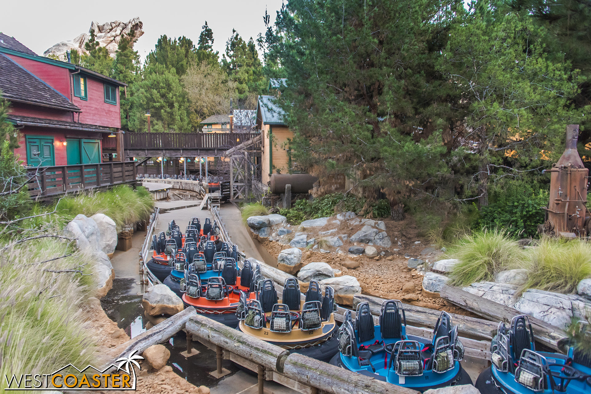  The ride has been drained, and the rapids rafts look kind of ridiculously tossed together. 