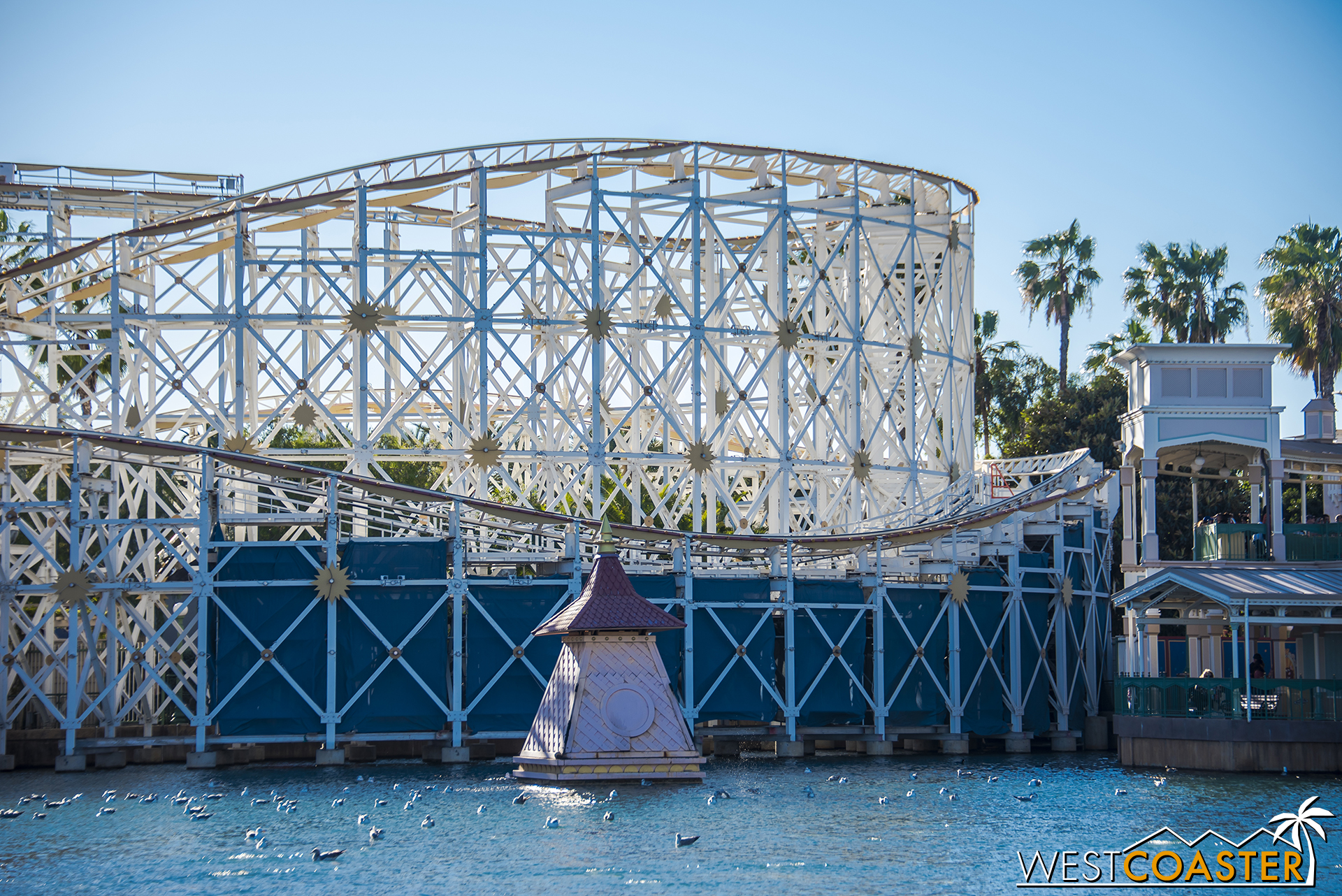  The area of renovation extends to this far turnaround of Screamin'.&nbsp; Per Disney Park Blogs, this area will be the fourth of the four Pixar Pier "neighborhoods," to be devoted to the movie,  Inside Out .&nbsp; But the new attraction to be placed
