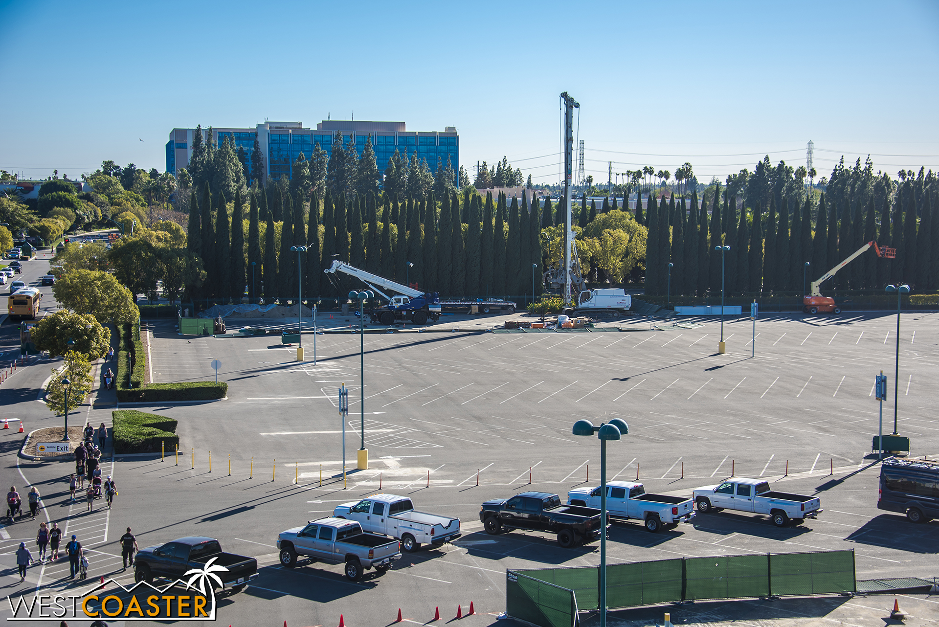  Some cranes and earth equipment have popped up over at the Chip &amp; Dale lot. 