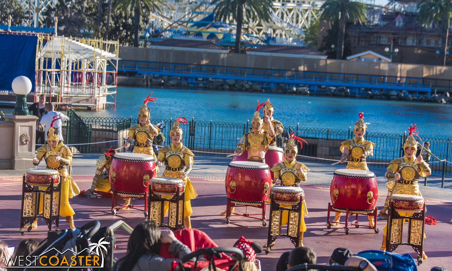  The GuGu Drum Group show consists of four acts, each telling a different story. 