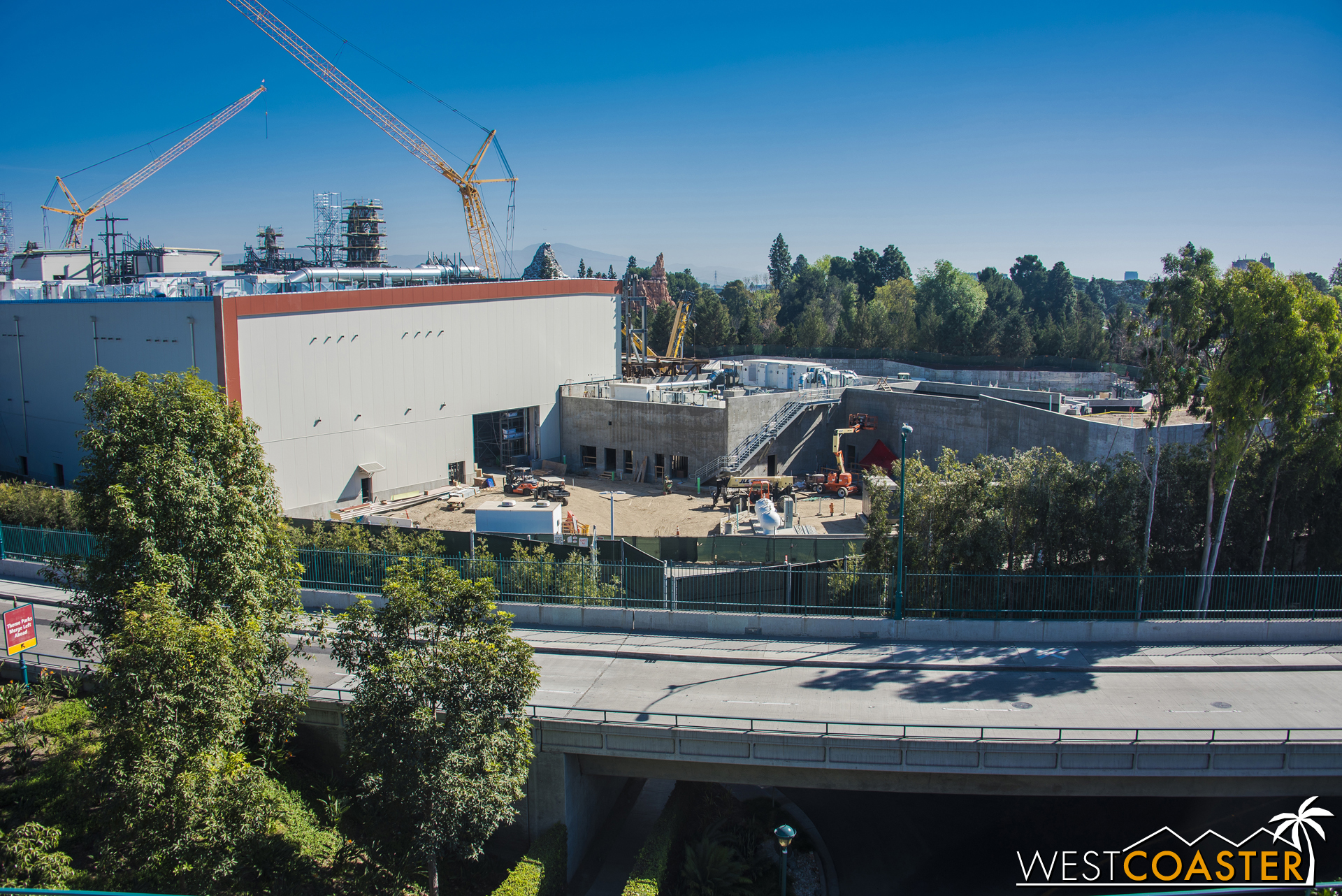 Star Wars: Galaxy's Edge continues to progress.