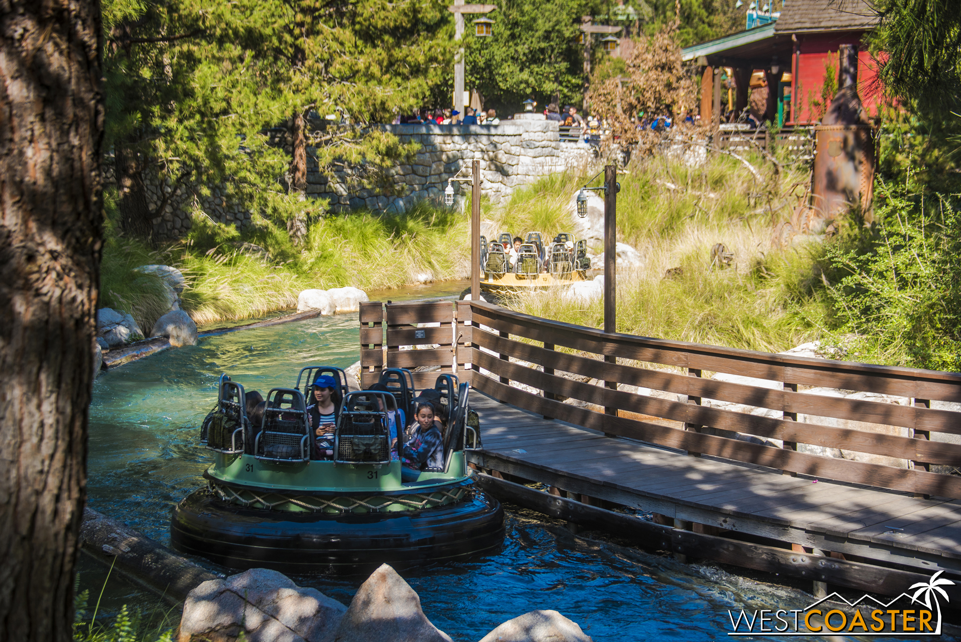  In fact, it's the only real water ride open at the Resort right now (excluding the Rivers of America attractions). 