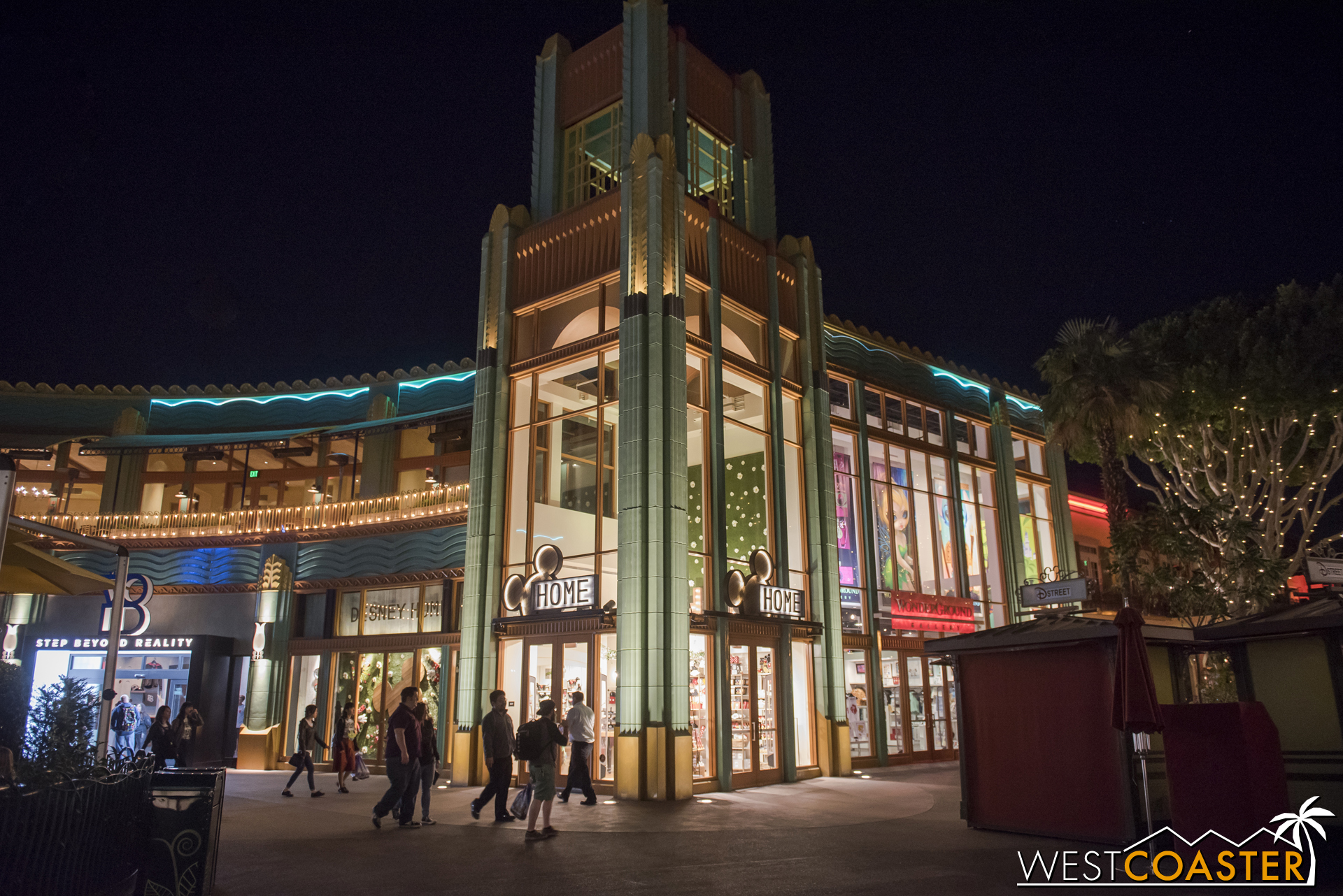  Across the way from Black Tap, the Disney Home Store is now open. 