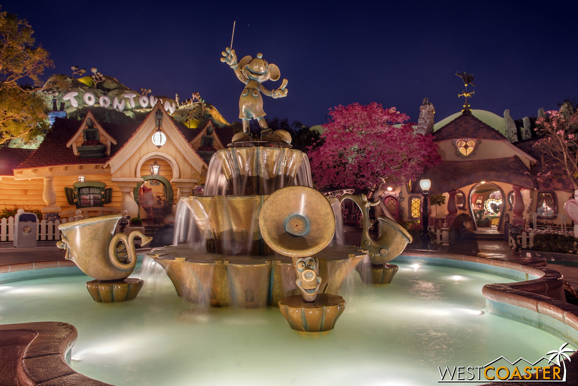  One tabebuia tree blooms over by Minnie's House in Mickey's Toon Town. 