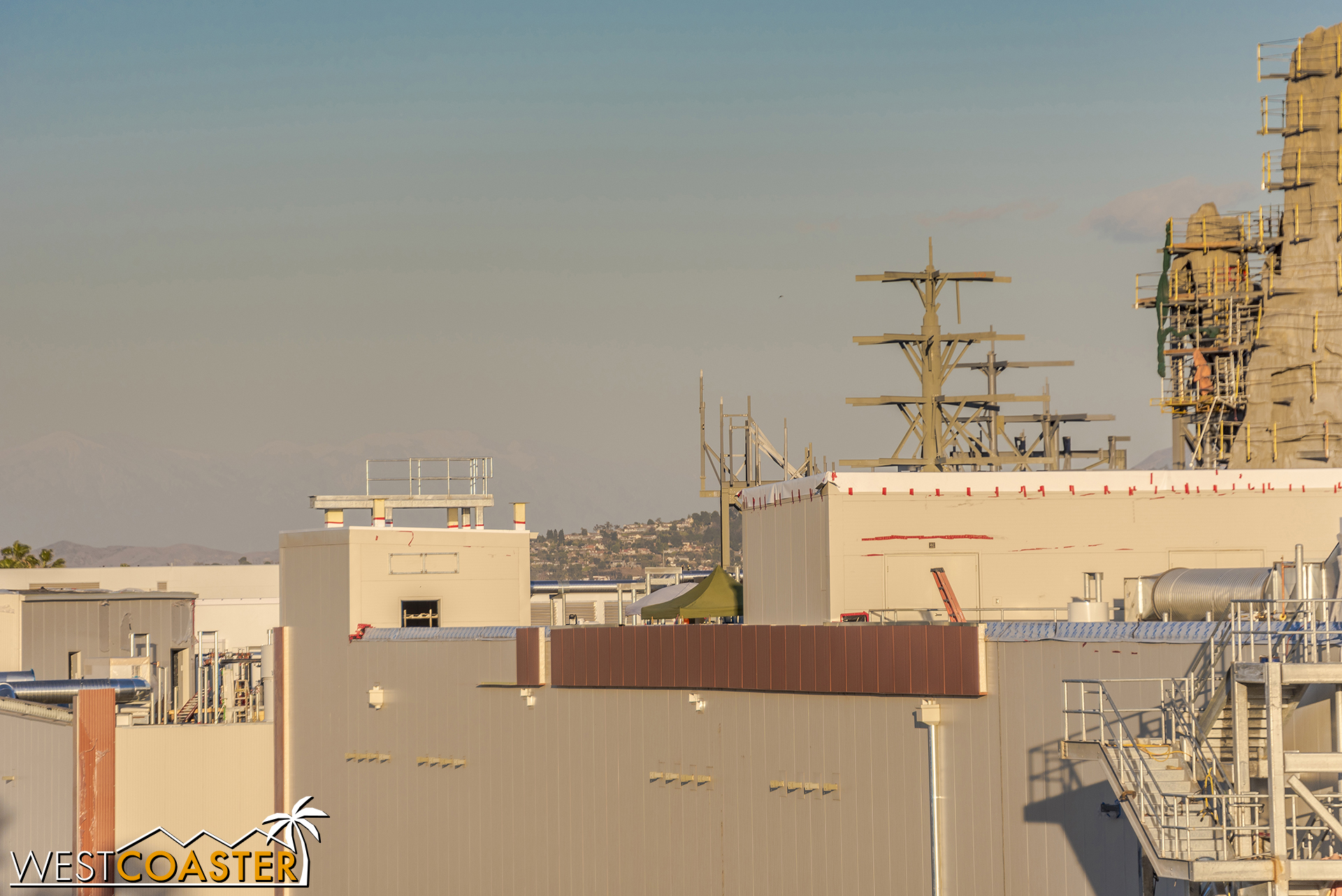 You can see the trim spreading across both the First Order building in the foreground and the Millennium Falcon building in the background.