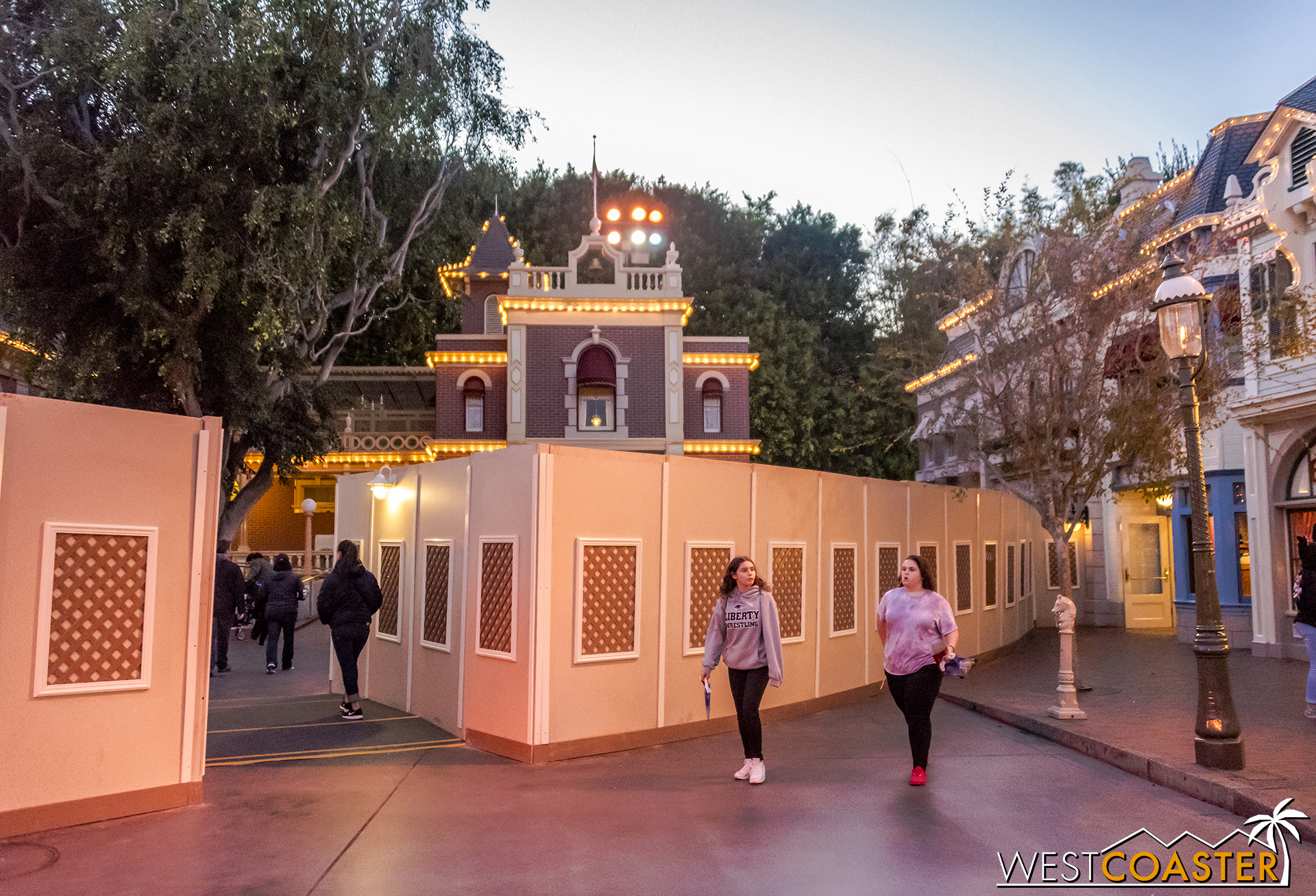 The walls for the tracks to the backstage area remain.
