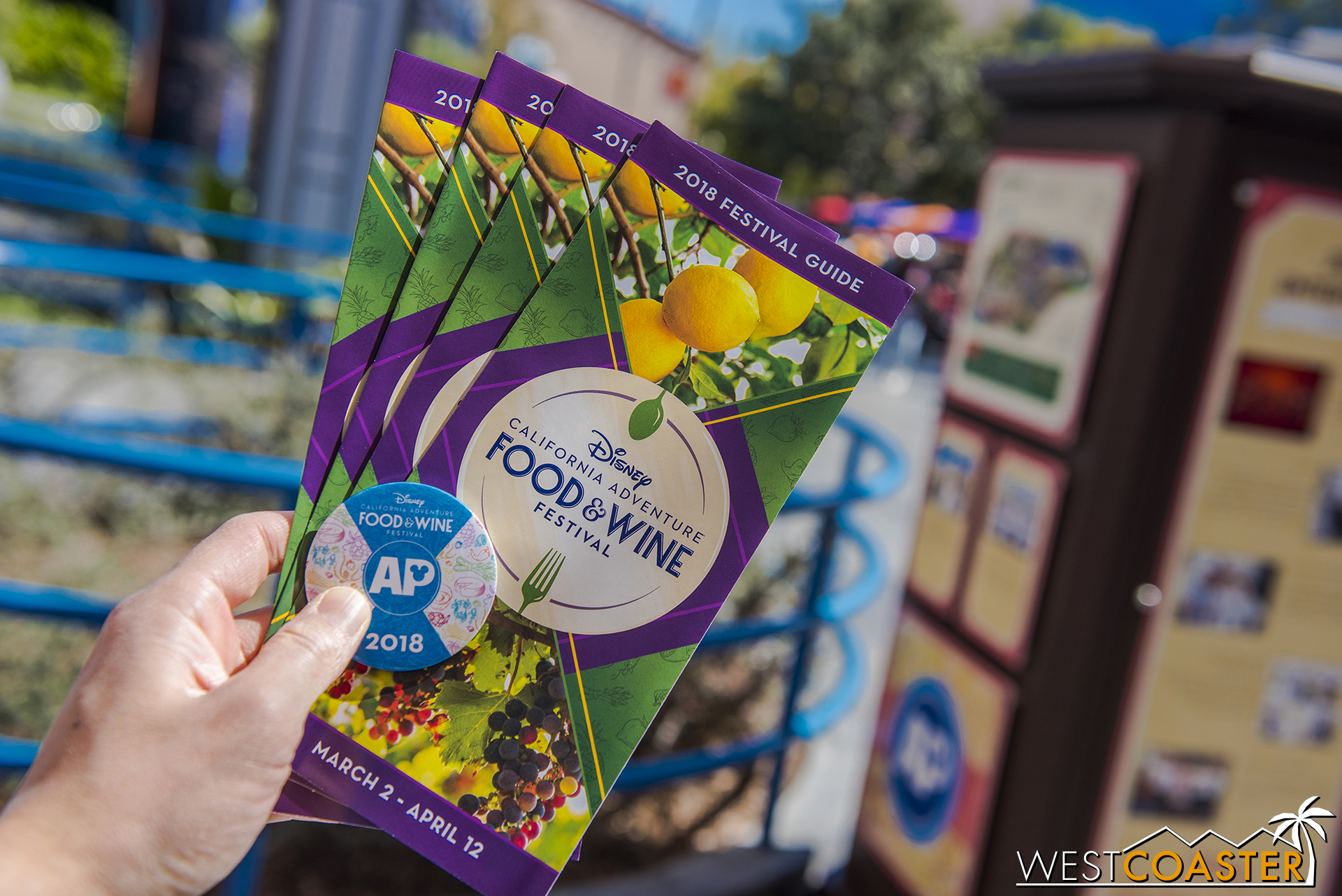 It's Food &amp; Wine time again!&nbsp; The festival guide is pretty stylish, and Annual Passholders can get a pin in Hollywood Land at the back corner.&nbsp; It's the same pin every week this year. 