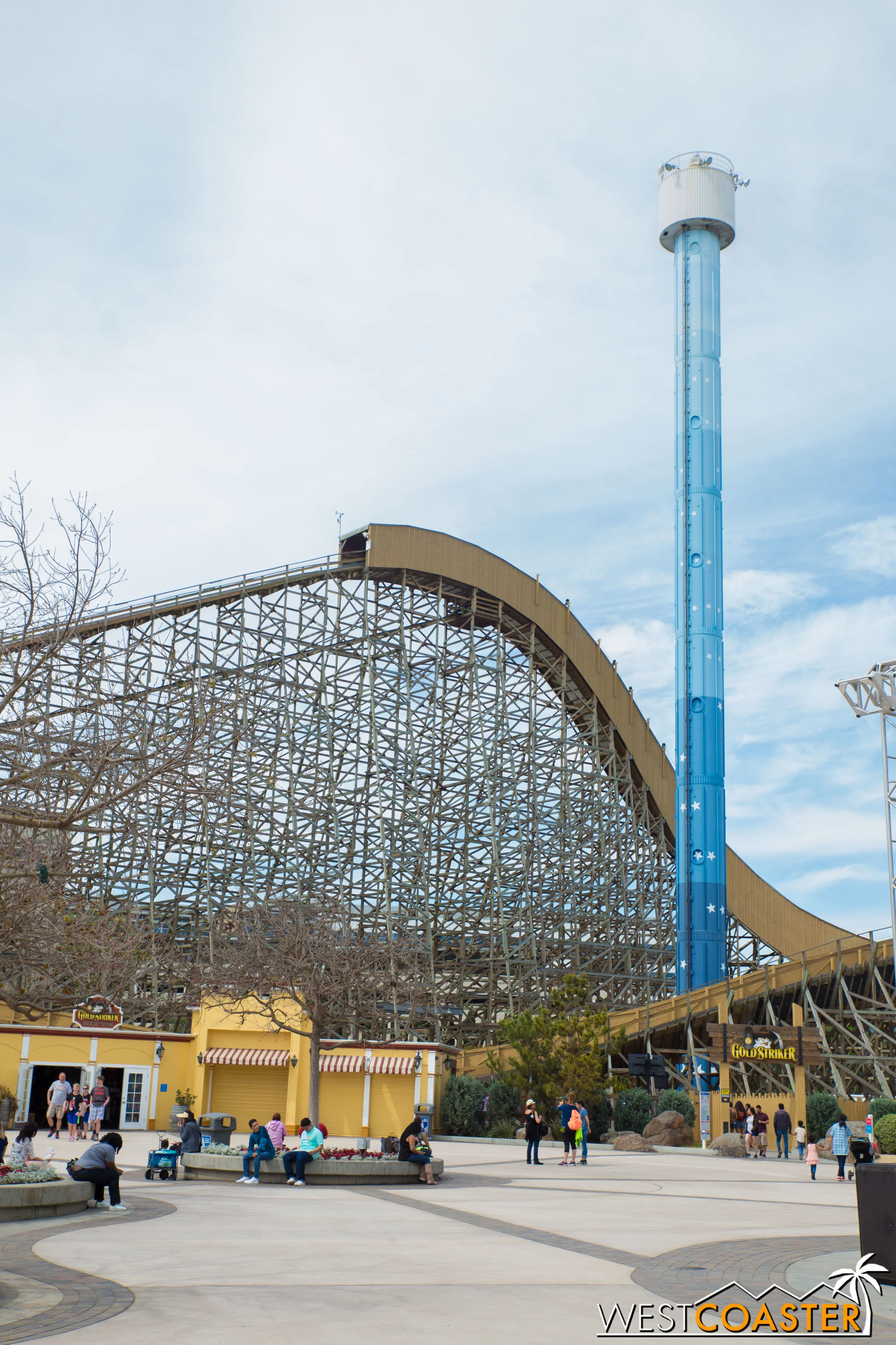 Entrance of the park's woodie rode a little stiff. But it was also cold, so y'know. Shrinkage and stuff.