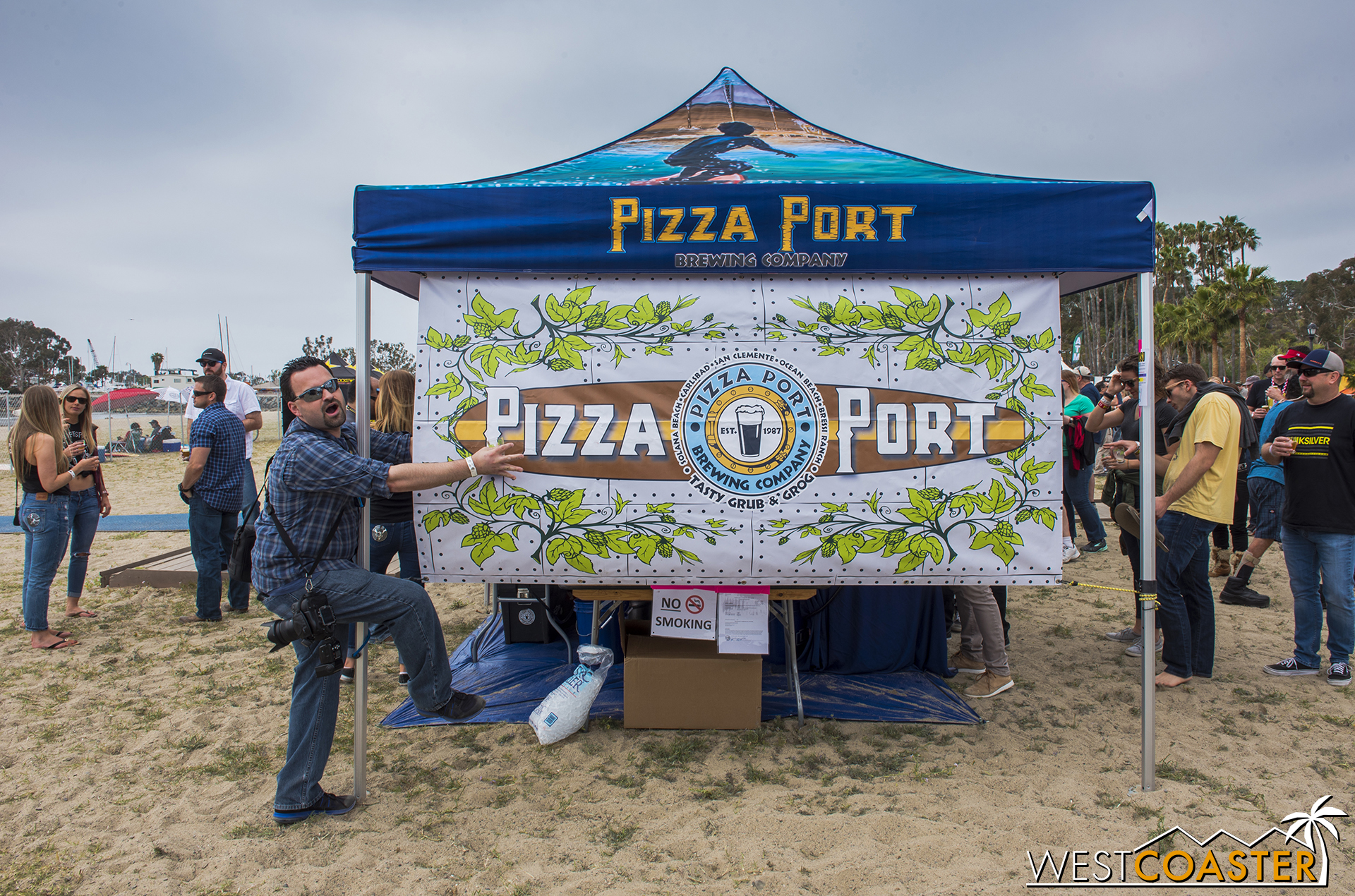  So Dan really, really, REALLY loves Pizza Port. 