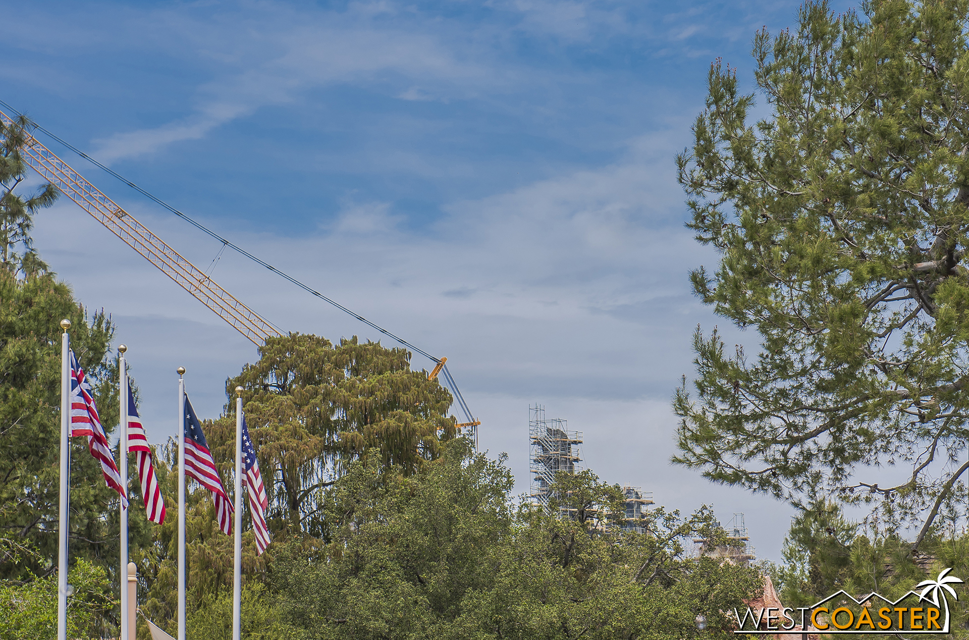  The rock spires are getting more prominent from various places in the park now. 