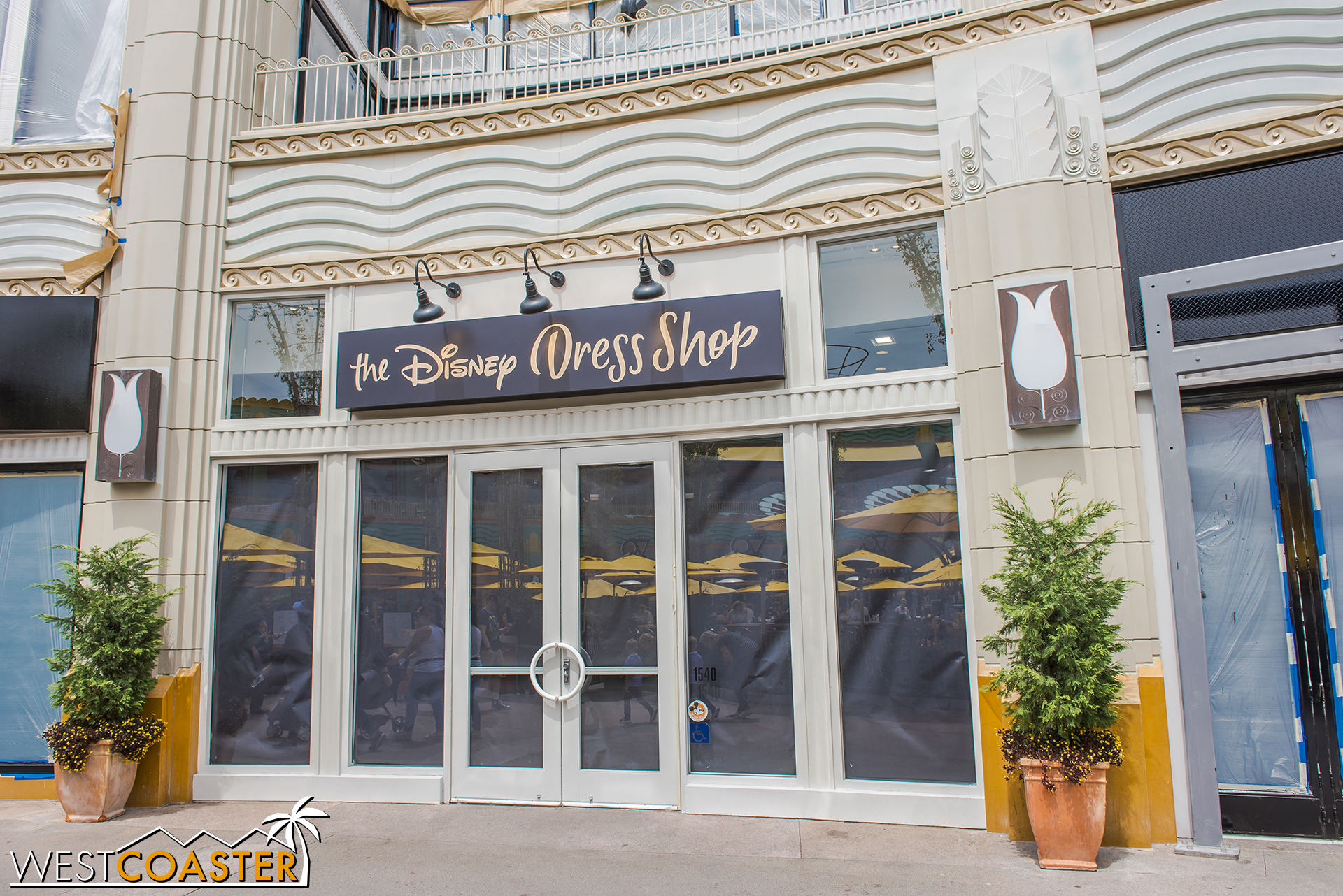  On Friday, the Disney Dress Store was open.&nbsp; By Sunday, it was closed. 