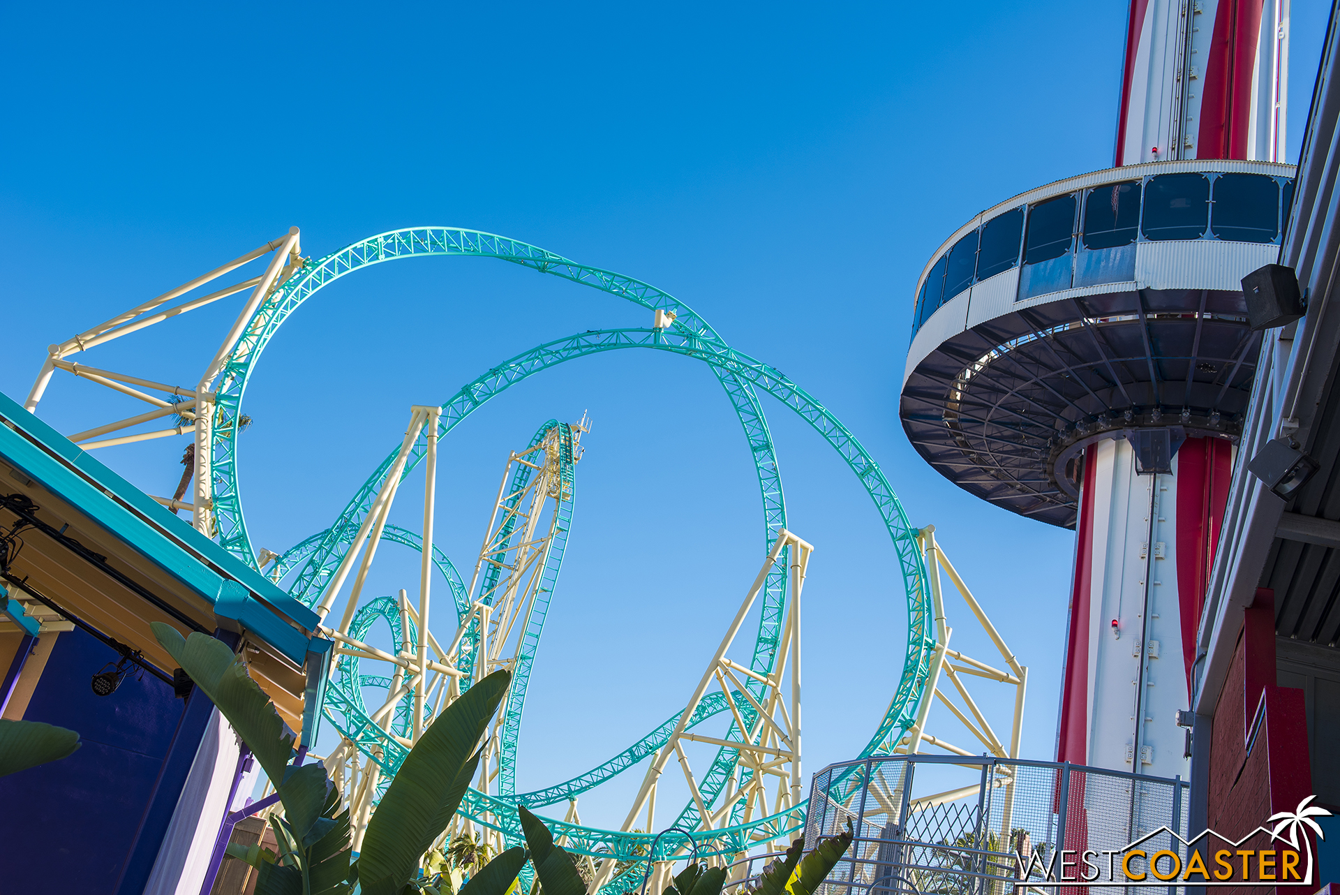  The Sky Cabin is back up, so lets take a ride aboard it for an elevated view. 