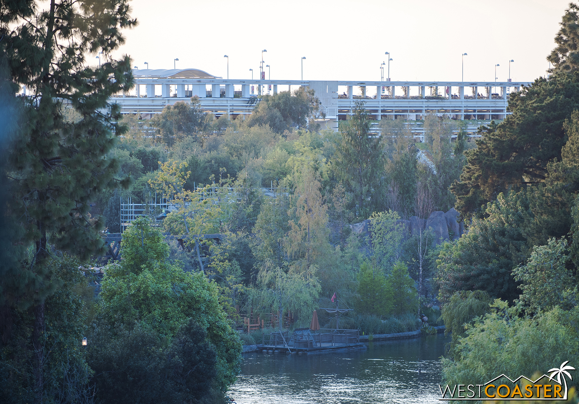  Over time, though, Batuu has fallen off the galaxy’s popular hyperspace tracks, so today, it’s become a remote outpost that’s out of general attention. 